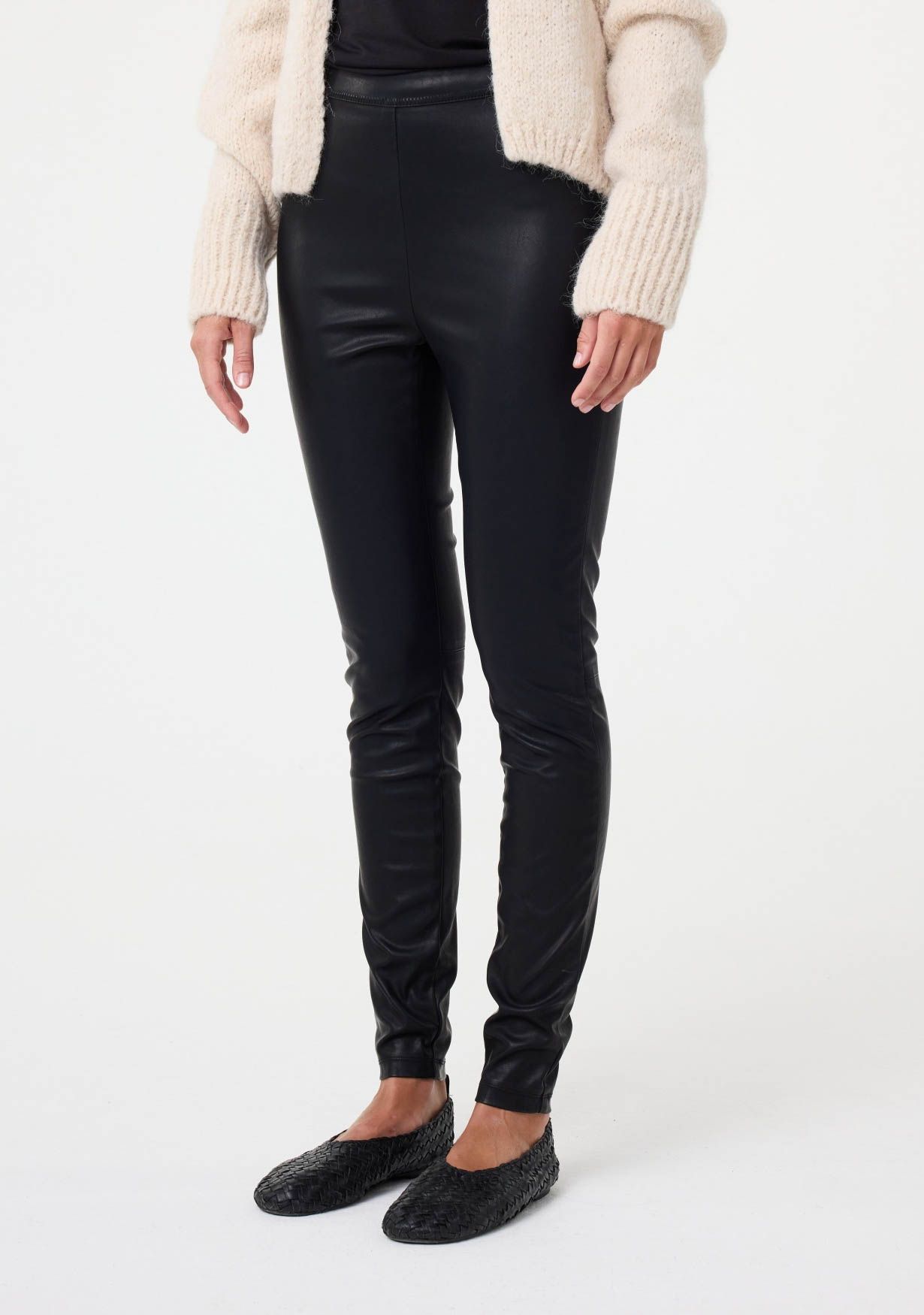 KNIT-TED LEGGING
