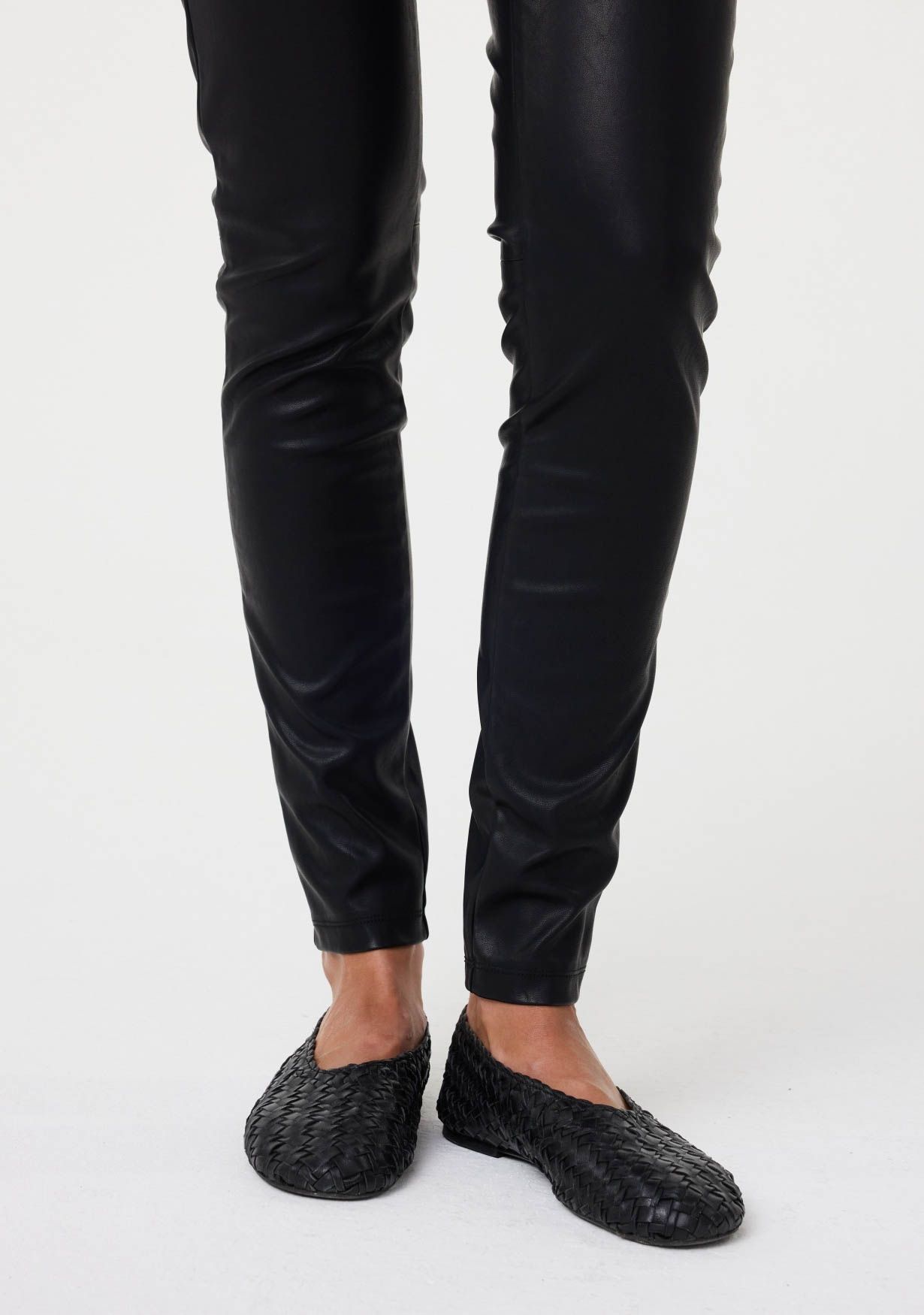 KNIT-TED LEGGING