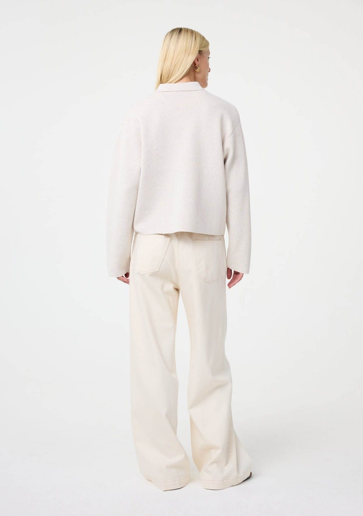 KNIT-TED VEST