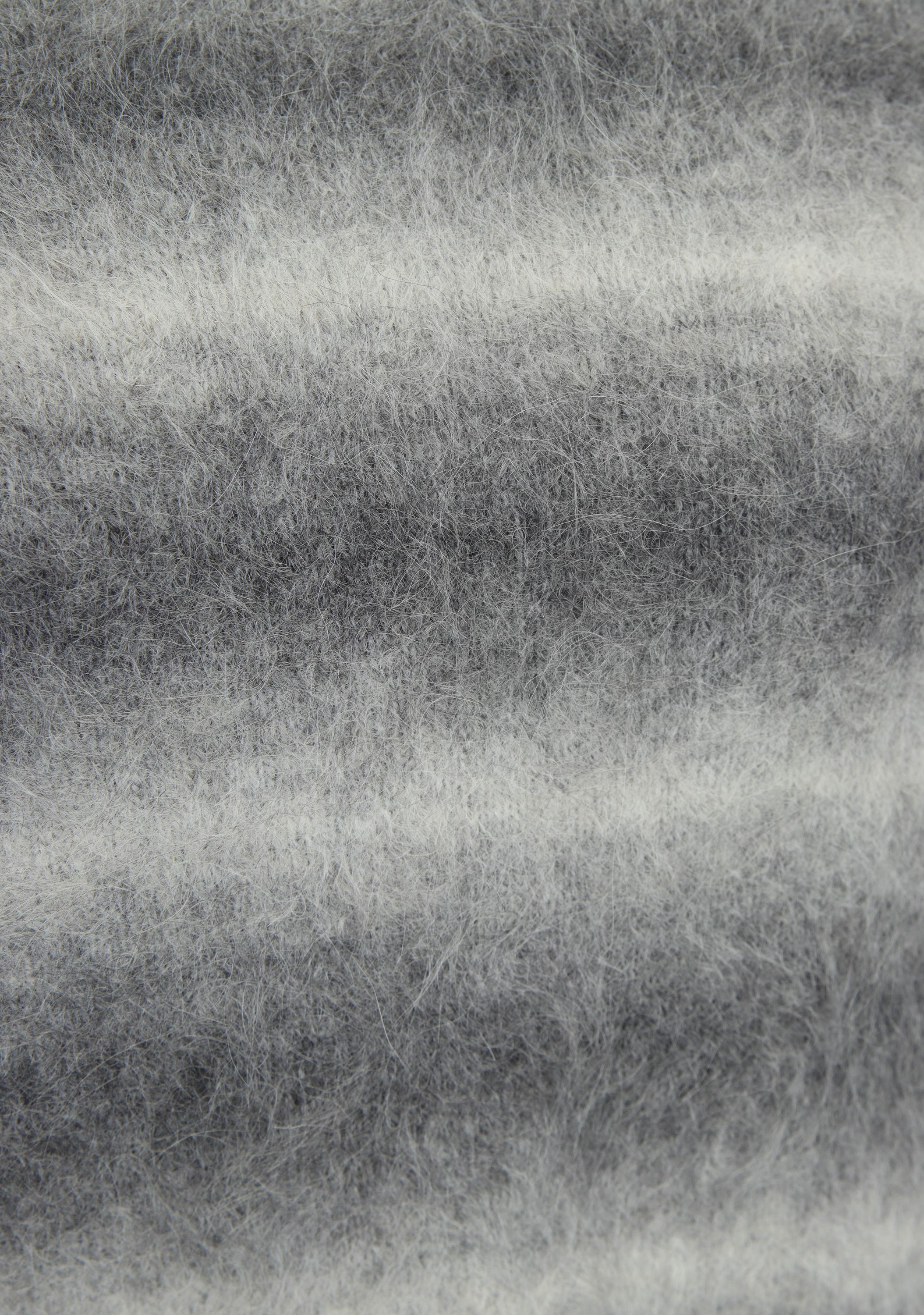 KNIT-TED TRUI