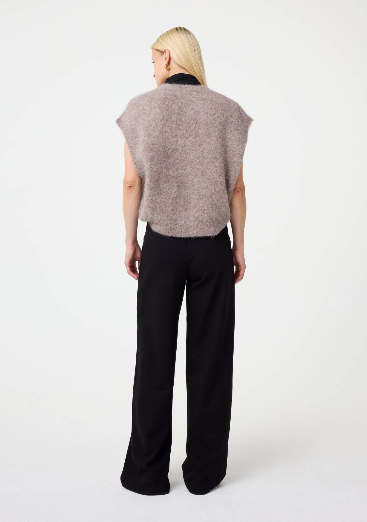 KNIT-TED GILET