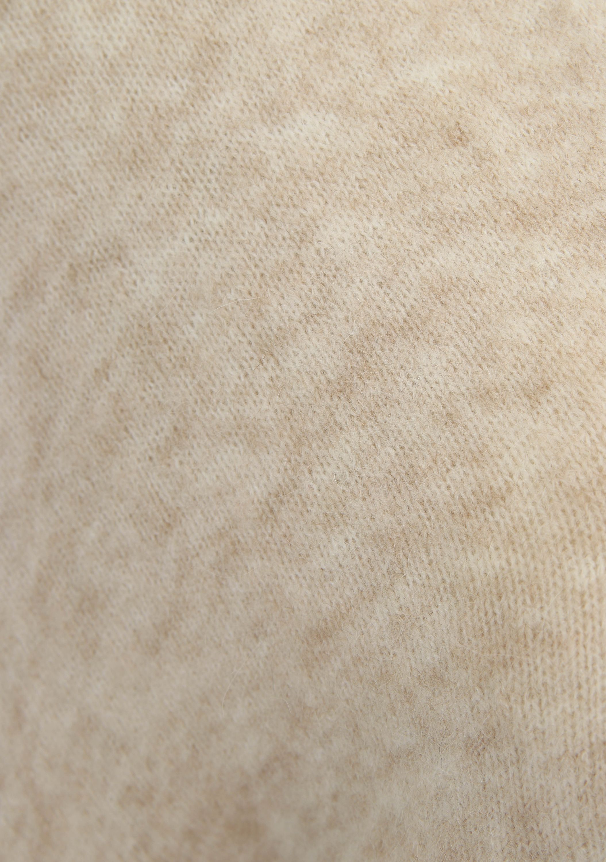 KNIT-TED VEST