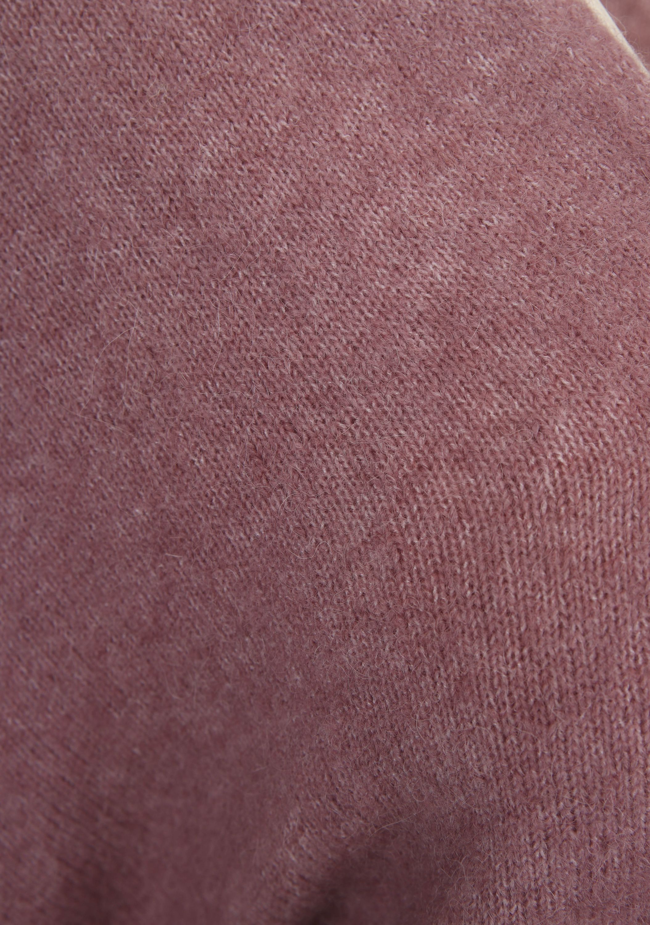 KNIT-TED VEST