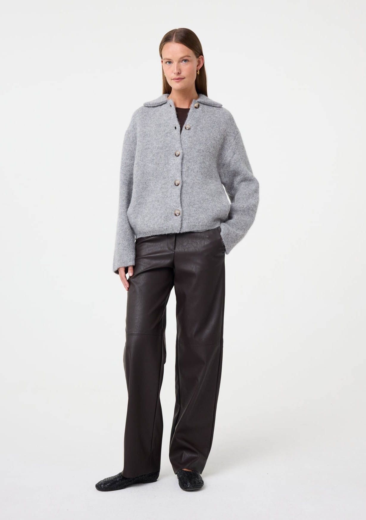 KNIT-TED VEST