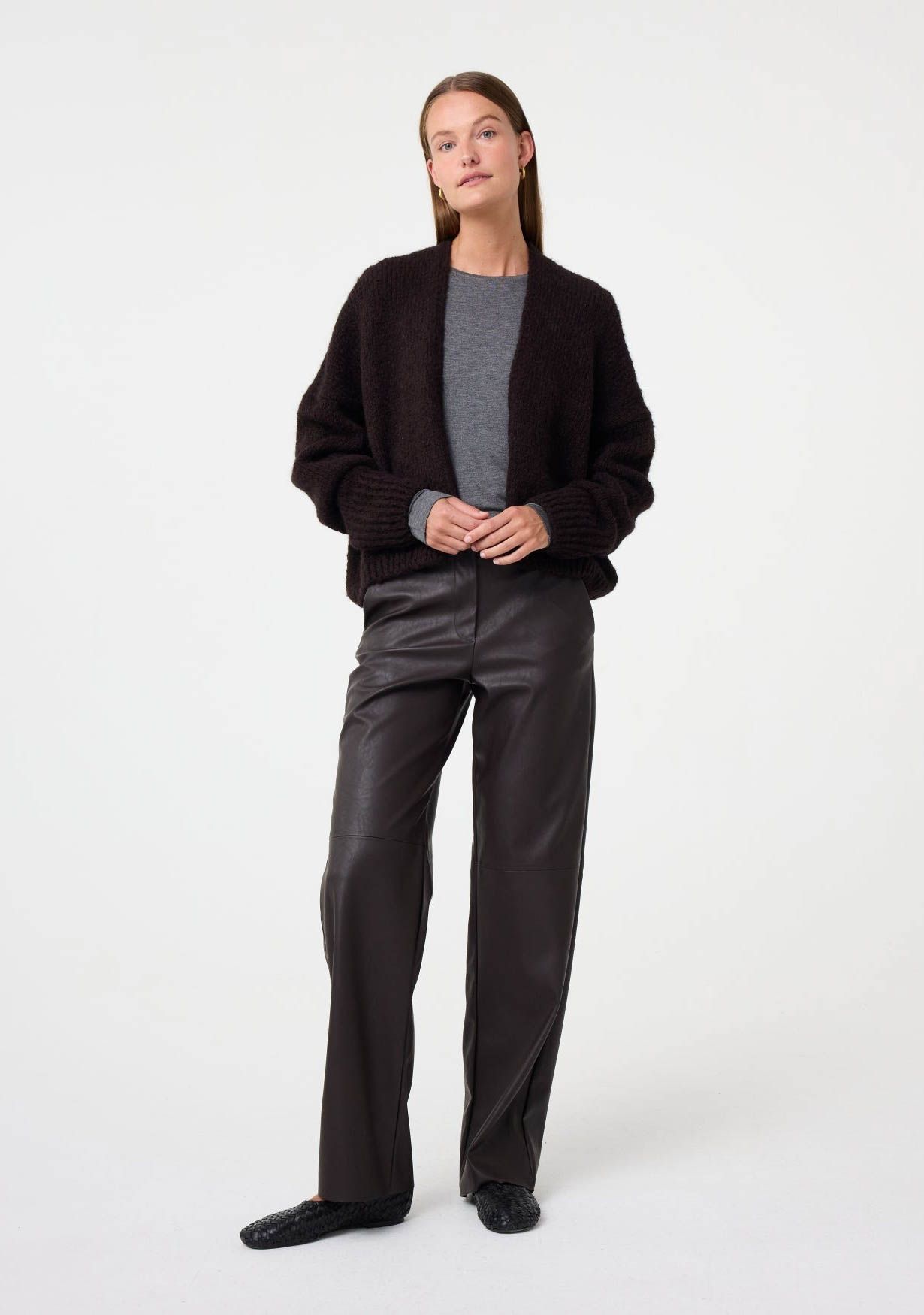 KNIT-TED VEST