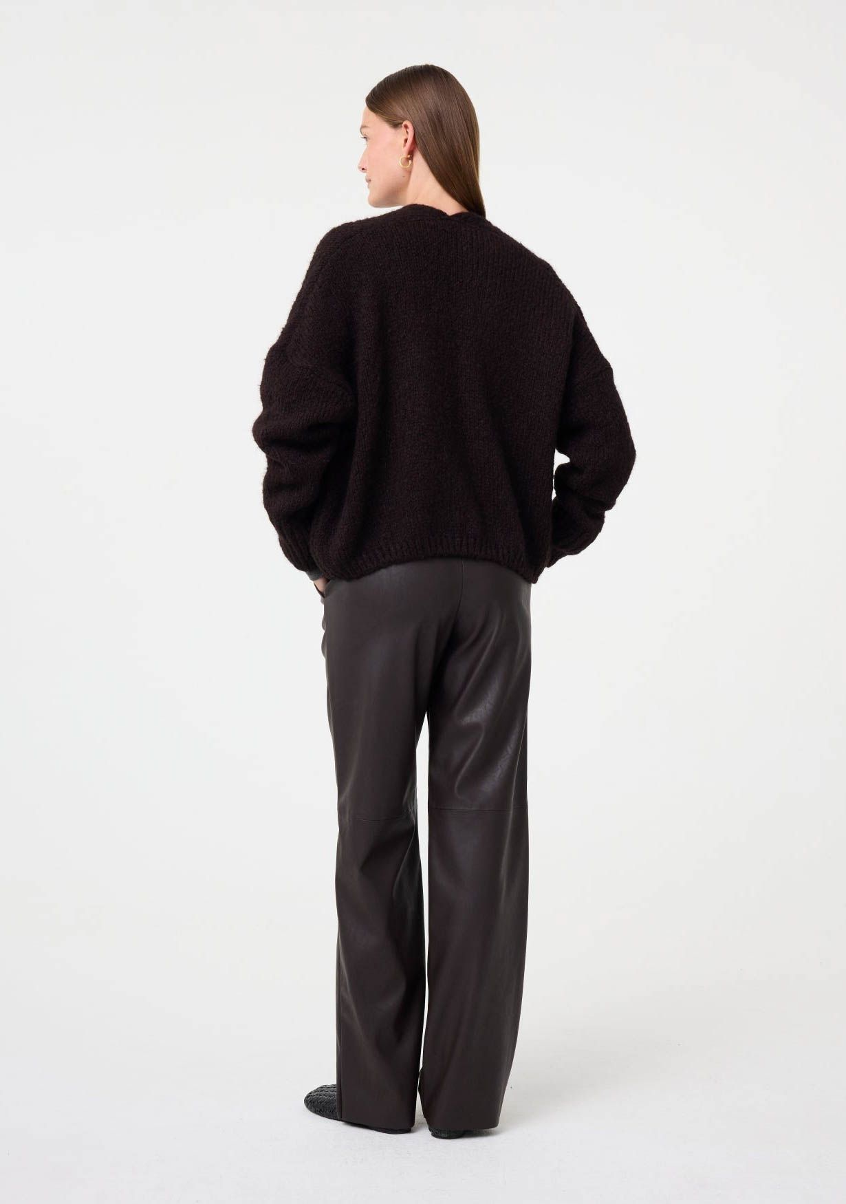 KNIT-TED VEST