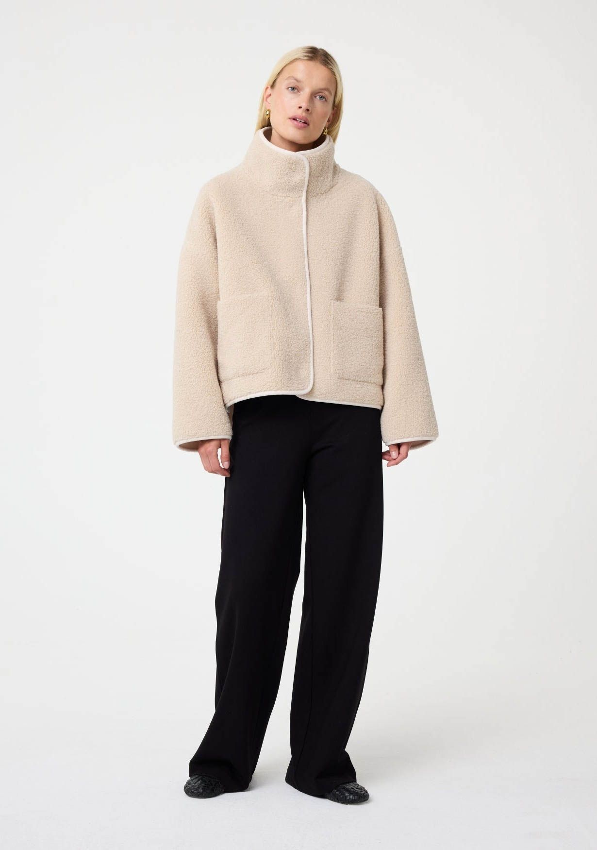 KNIT-TED IN BETWEEN