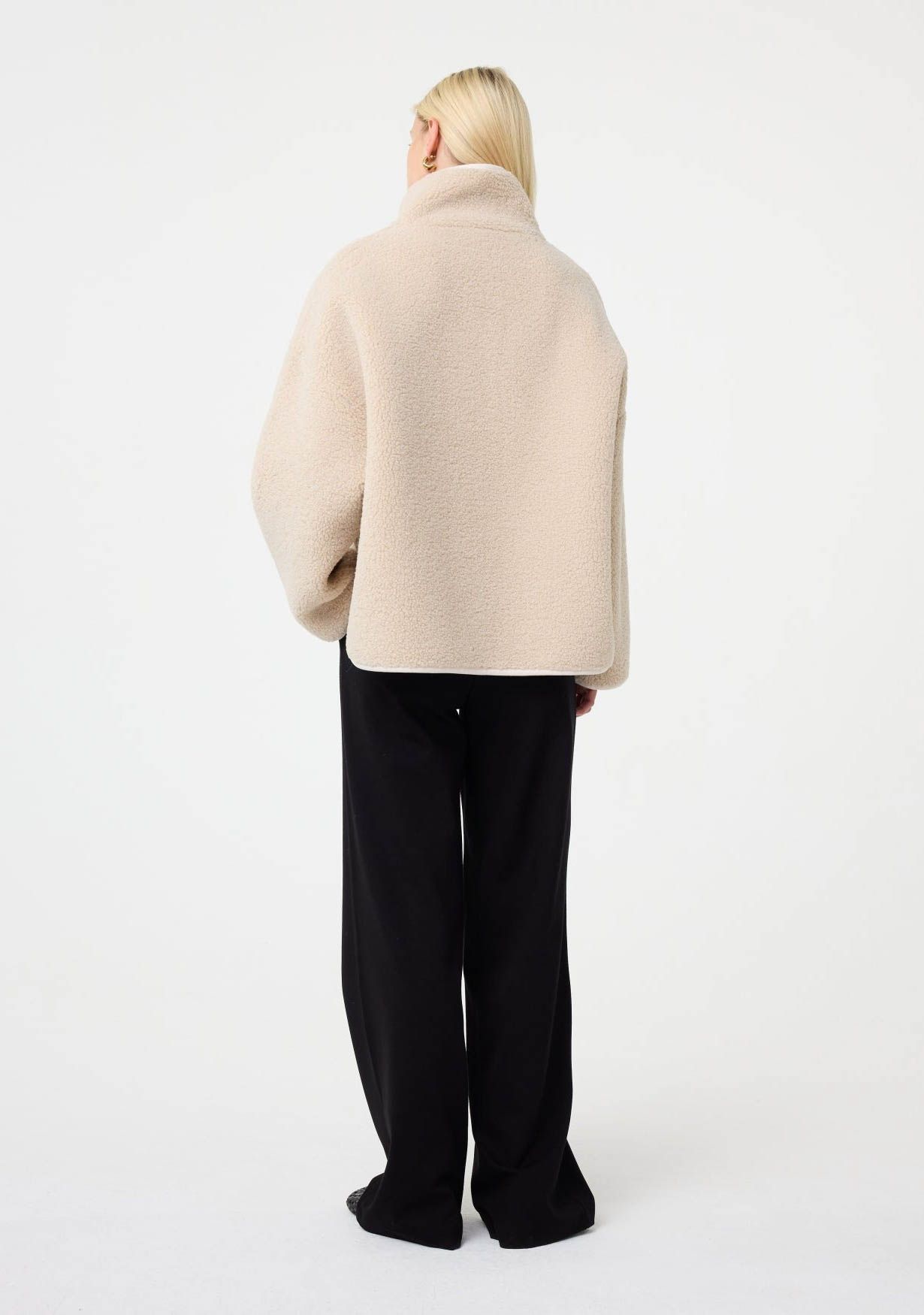 KNIT-TED IN BETWEEN