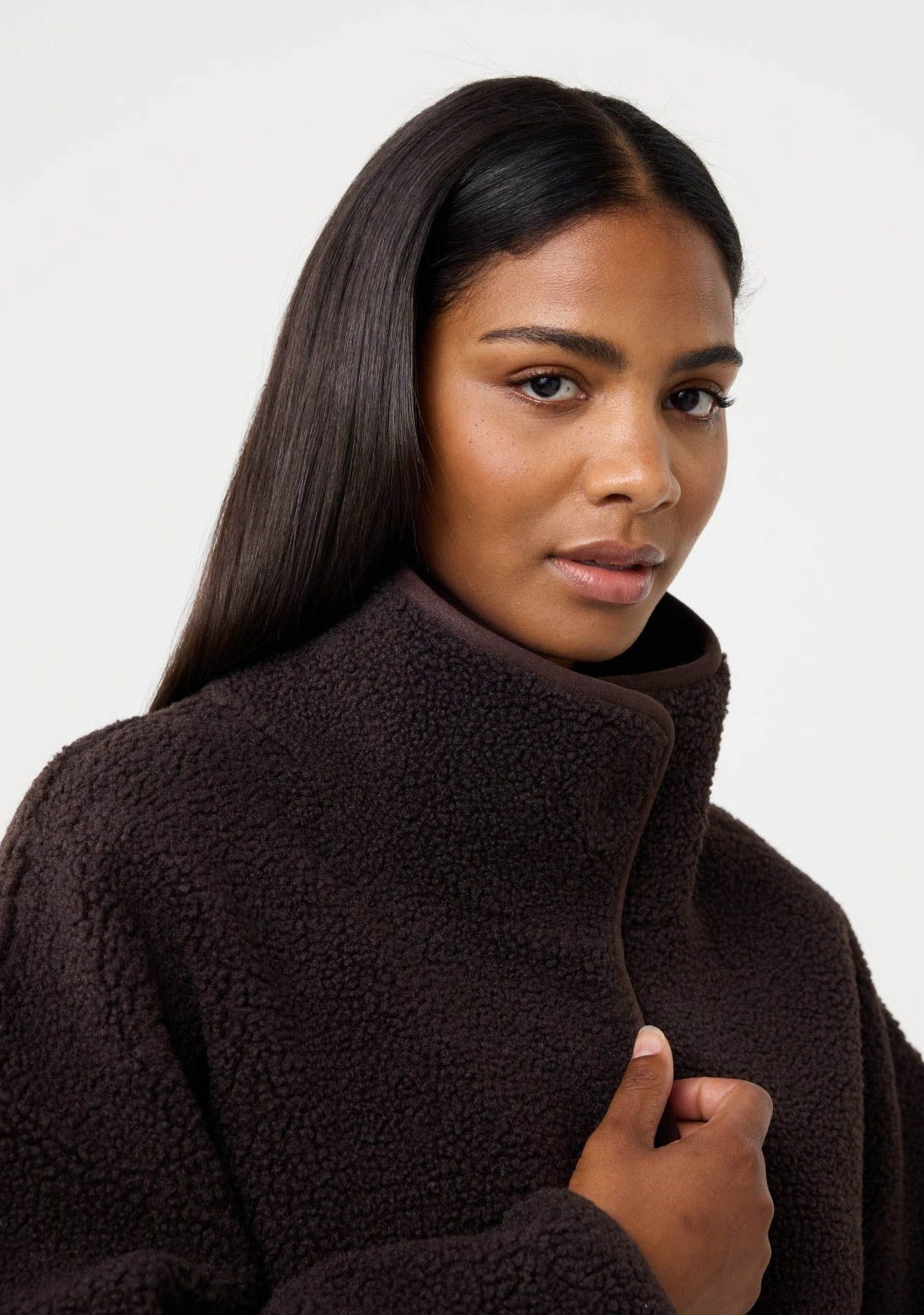 KNIT-TED IN BETWEEN