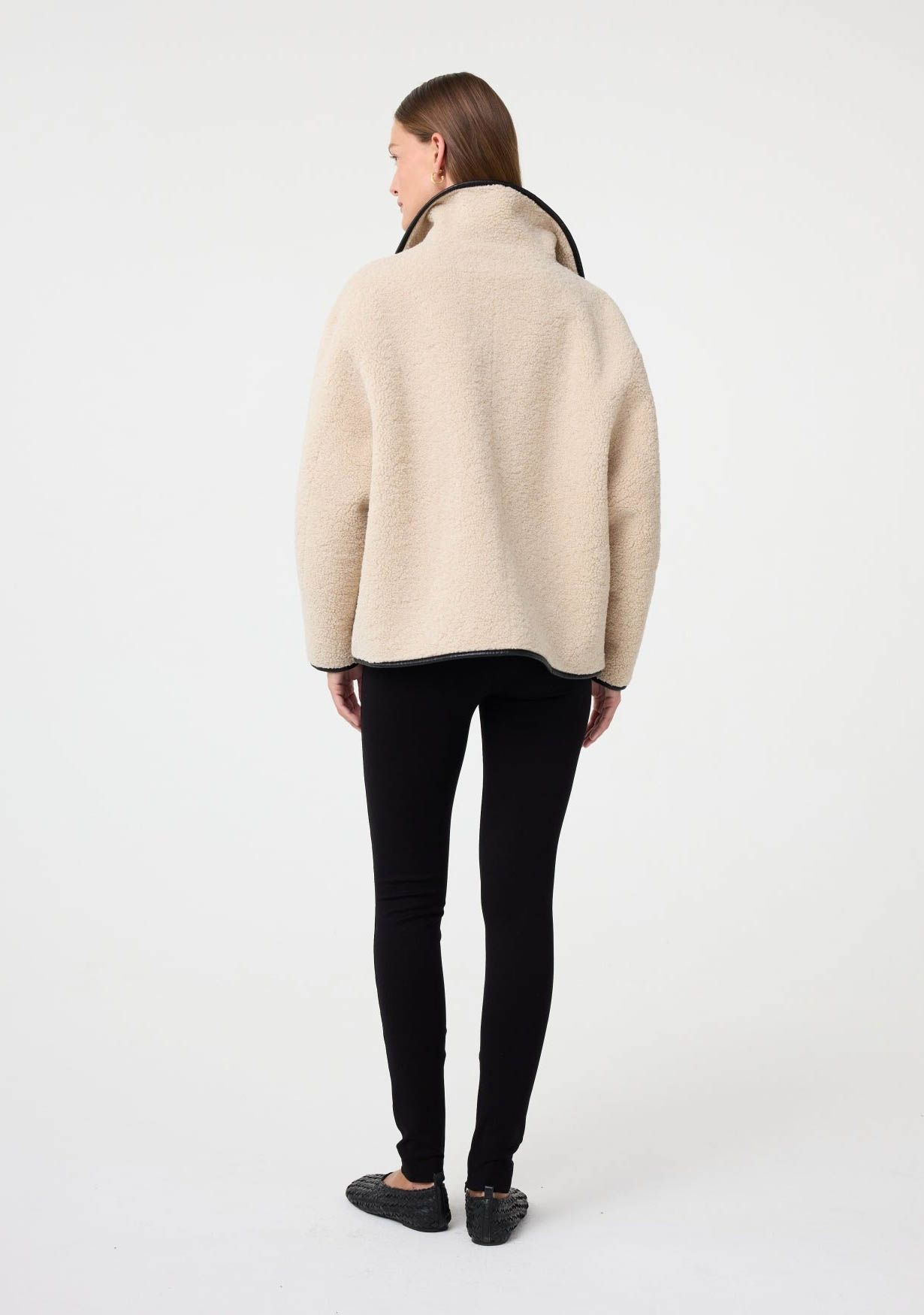 KNIT-TED IN BETWEEN
