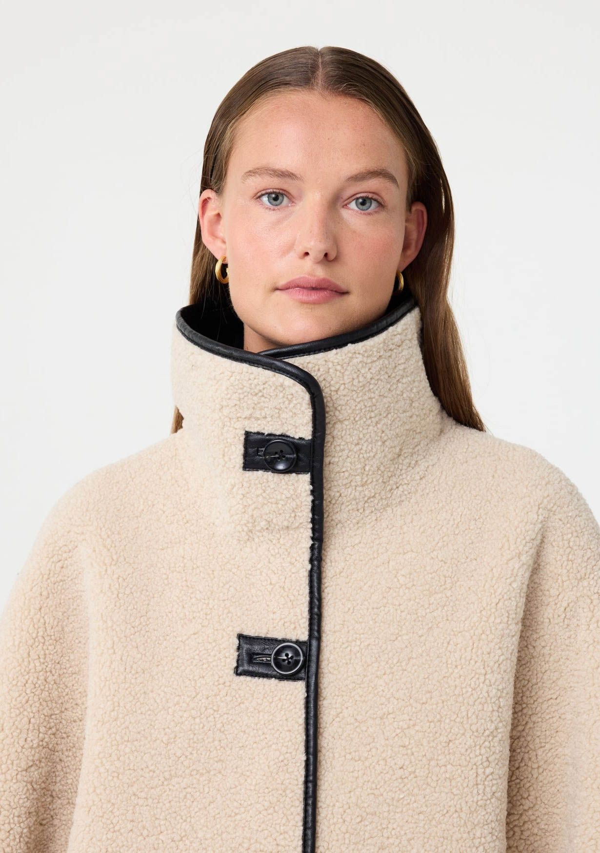 KNIT-TED IN BETWEEN