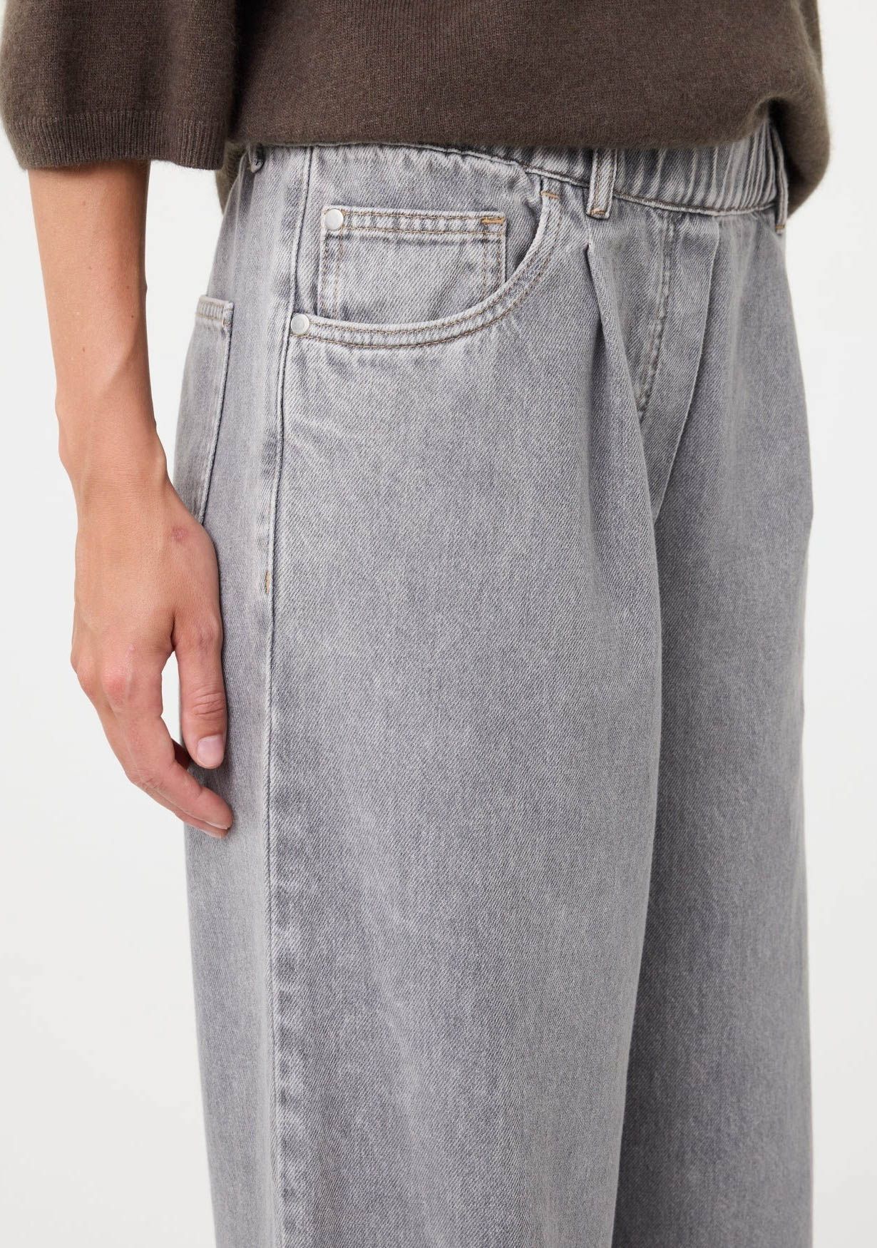KNIT-TED JEANS