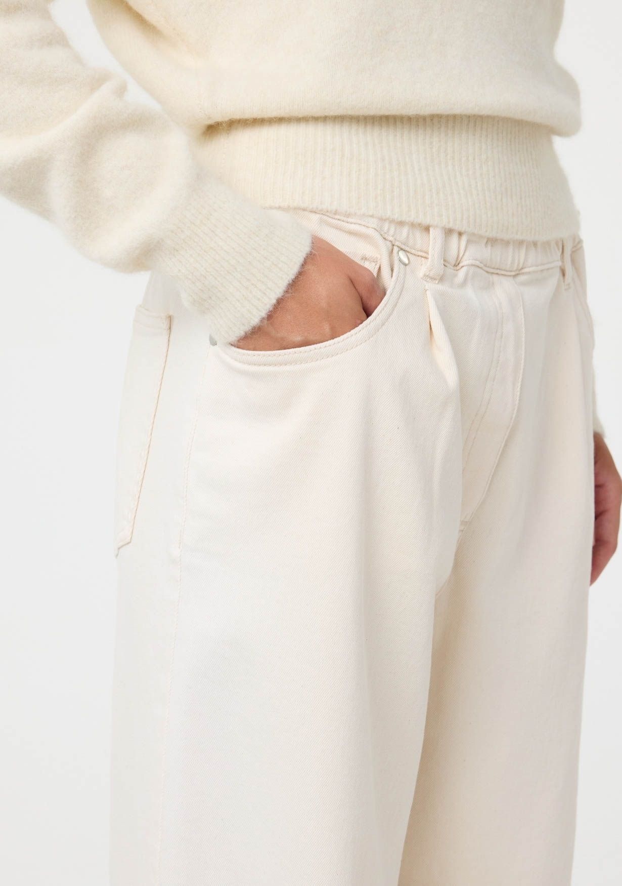 KNIT-TED JEANS