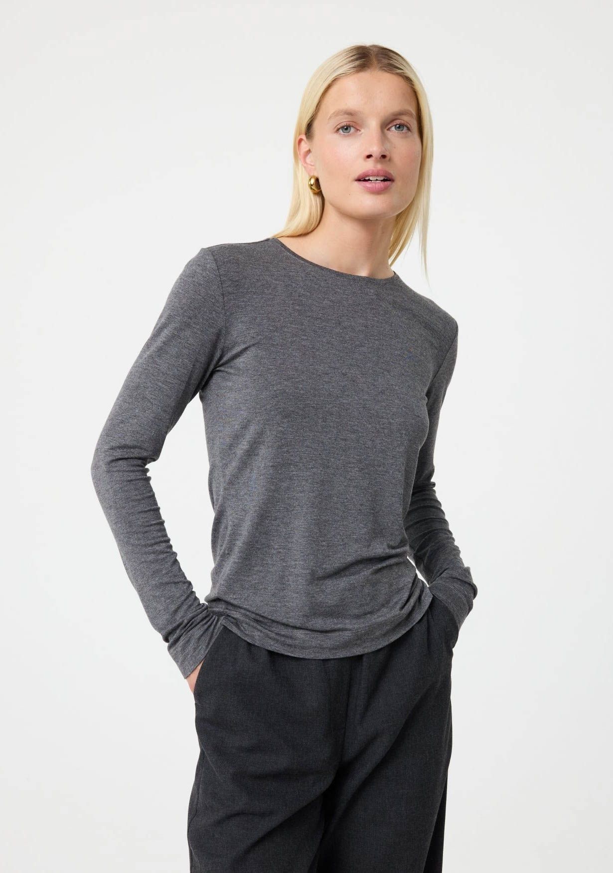 KNIT-TED SHIRT