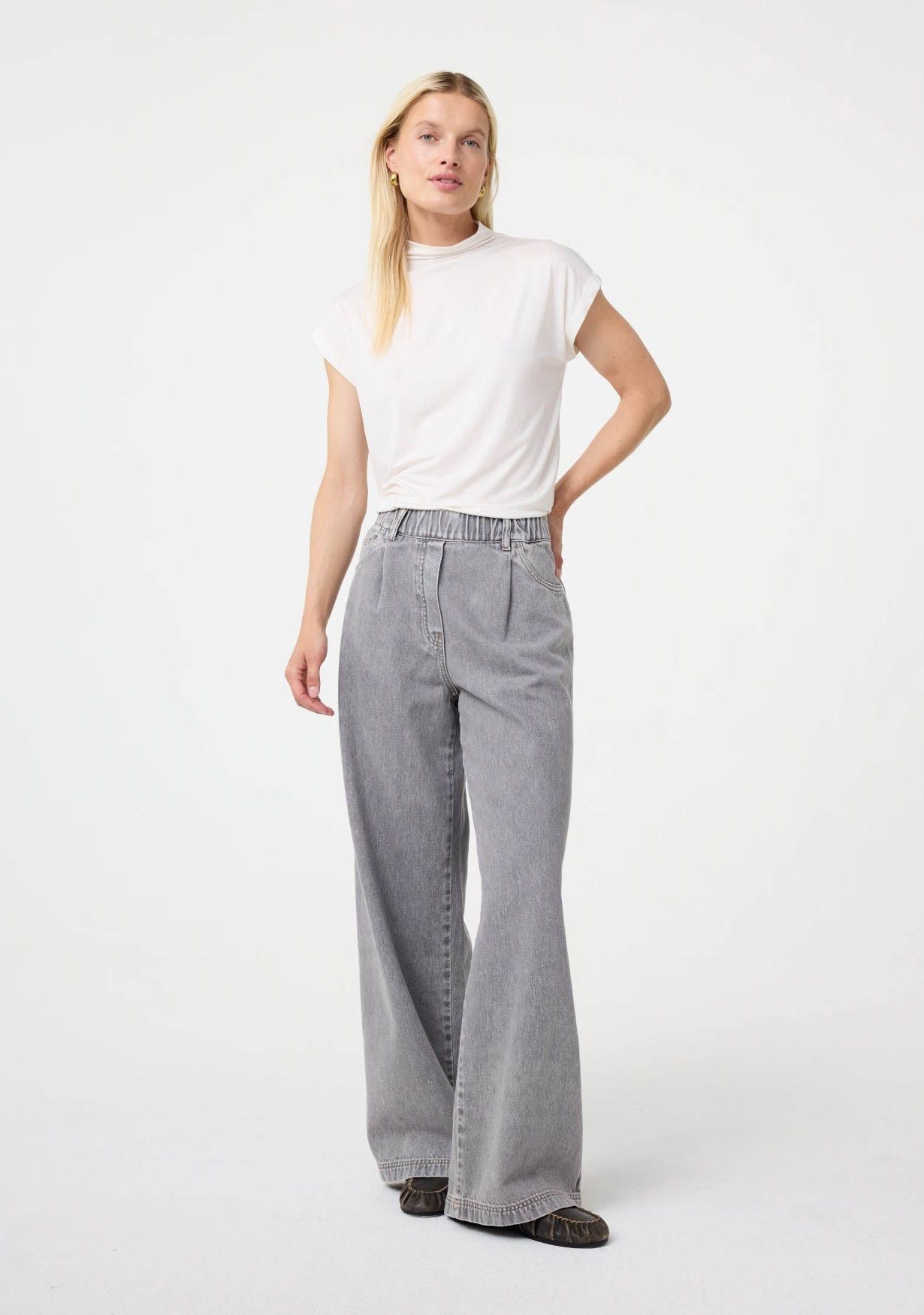 KNIT-TED SHIRT