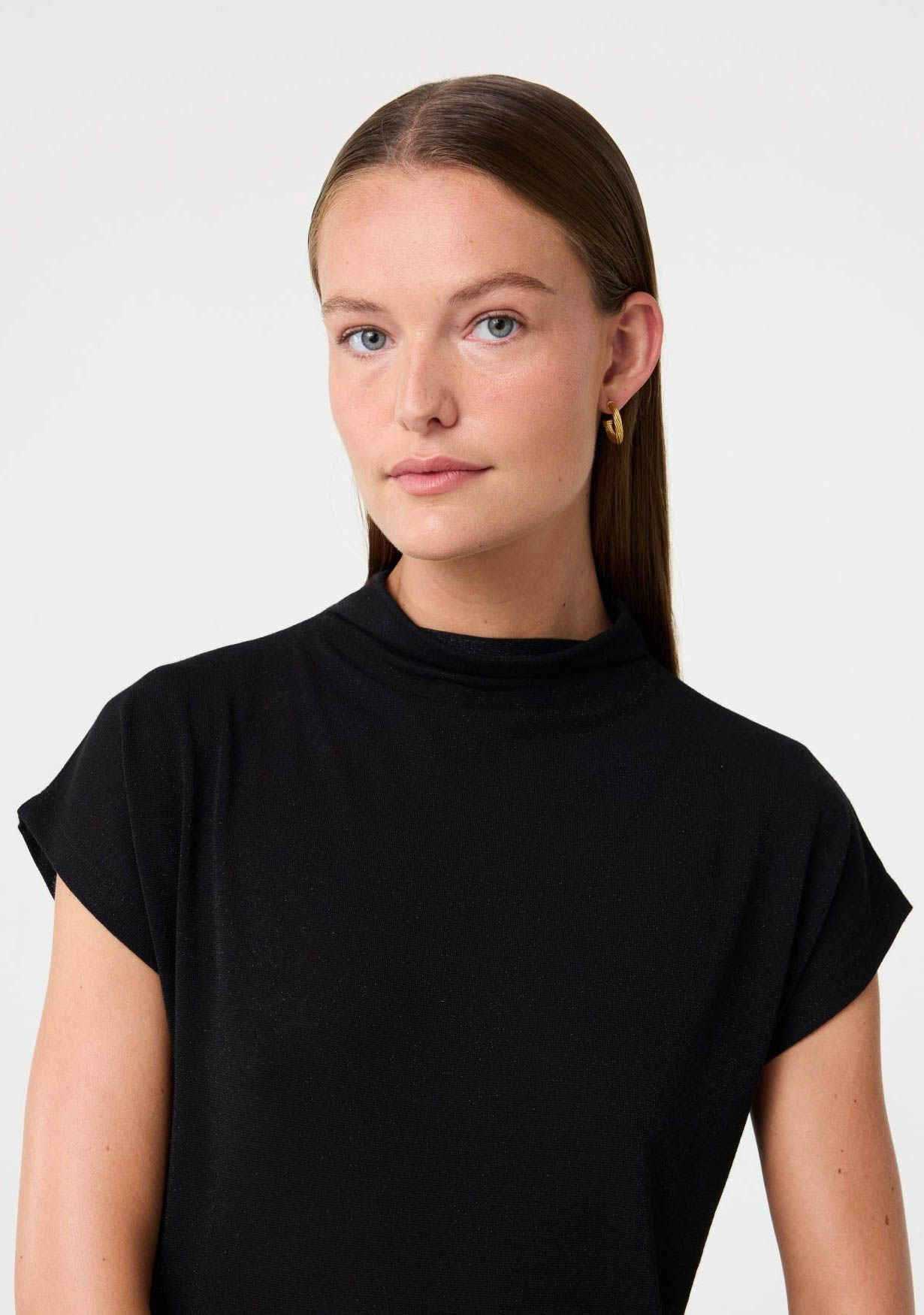 KNIT-TED SHIRT