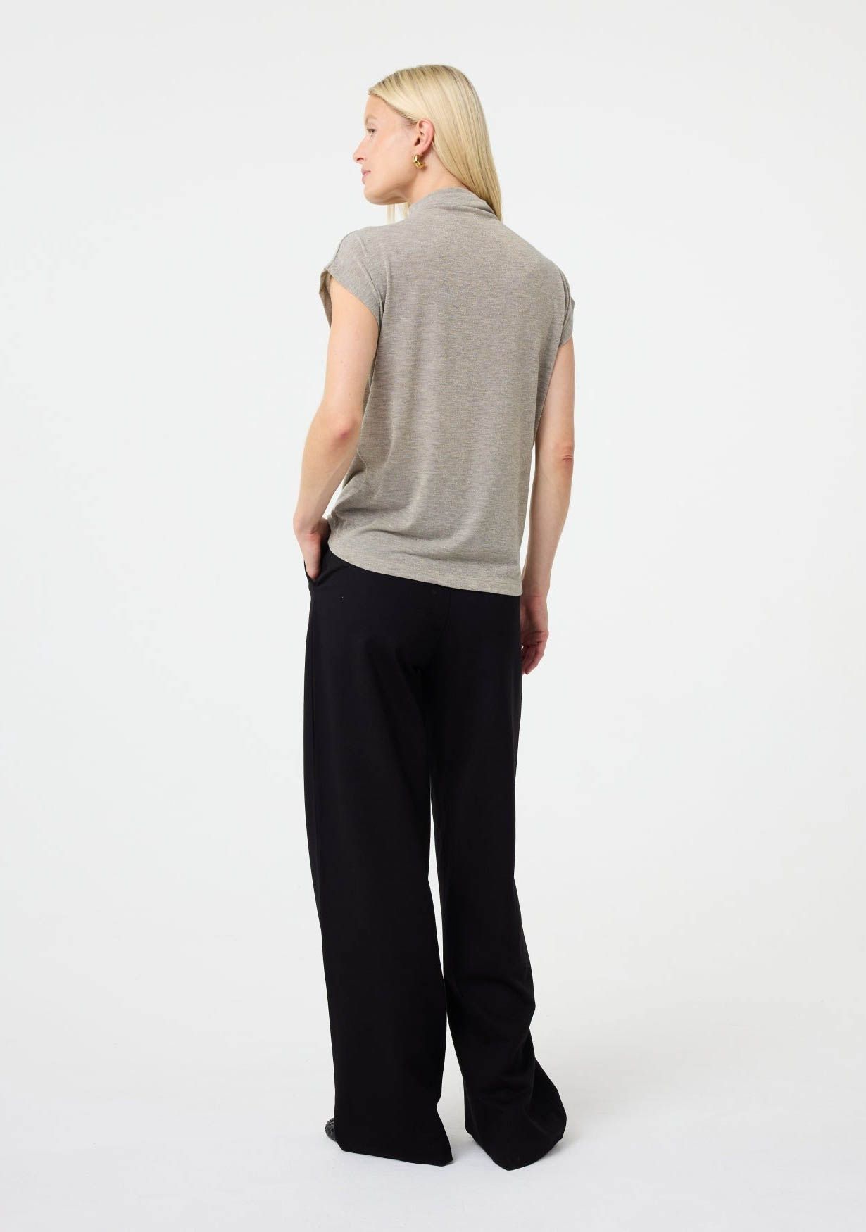 KNIT-TED SHIRT