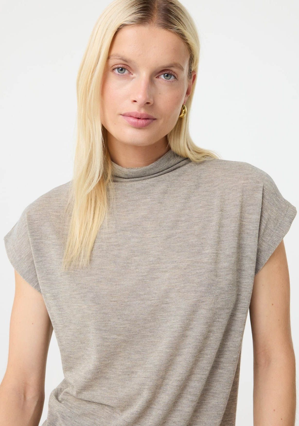 KNIT-TED SHIRT