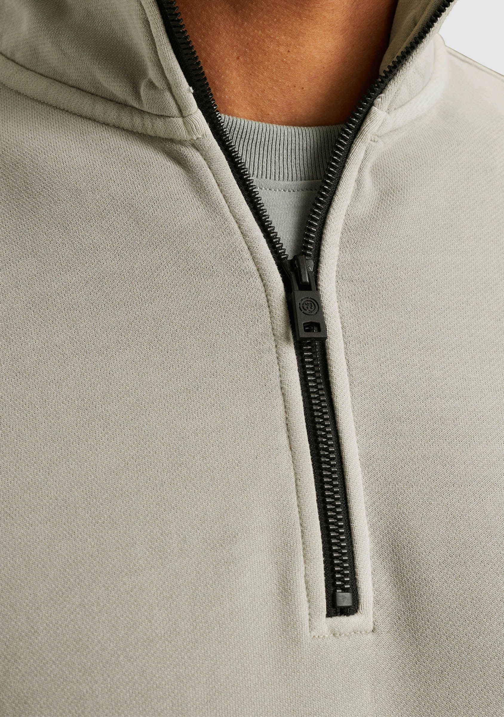 CAST IRON SWEATER