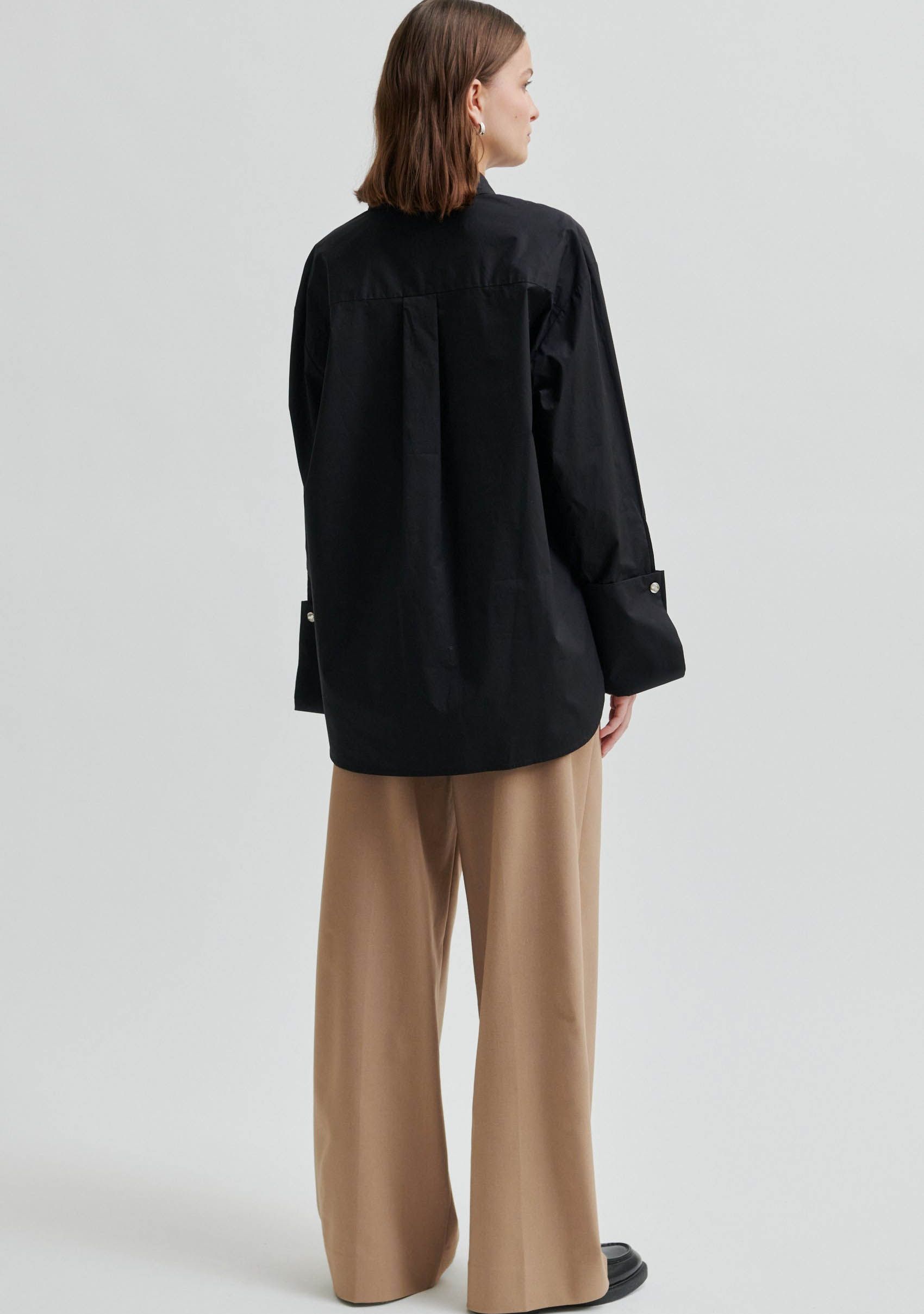 SECOND FEMALE BLOUSE