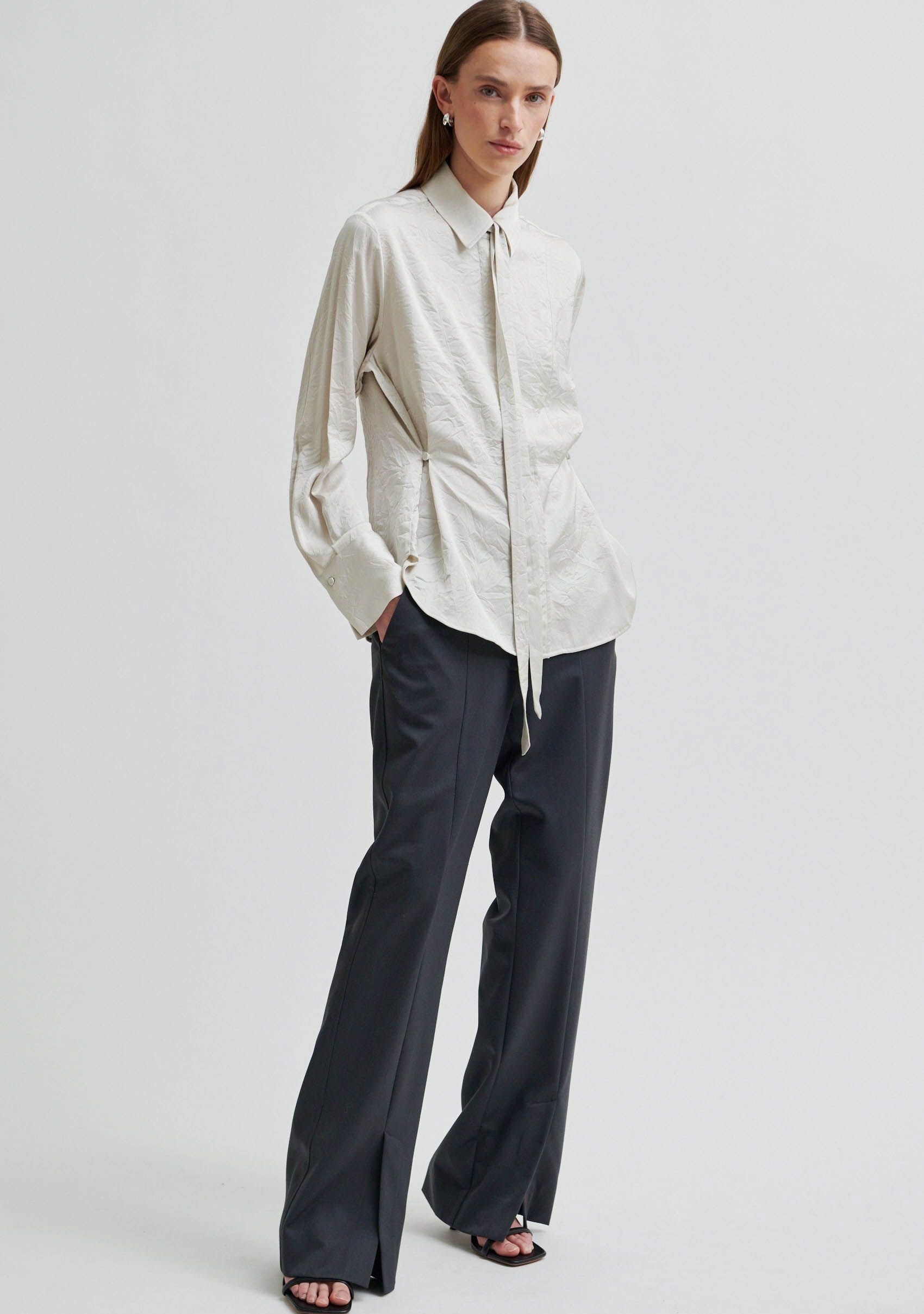 SECOND FEMALE BLOUSE SECOND FEMALE BLOUSE