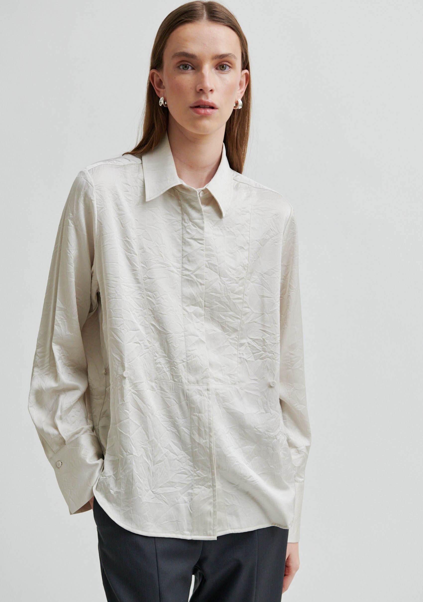 SECOND FEMALE BLOUSE SECOND FEMALE BLOUSE