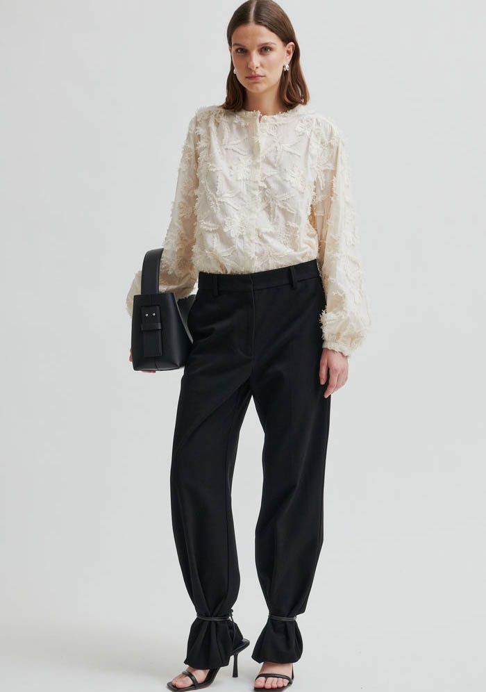 SECOND FEMALE BLOUSE