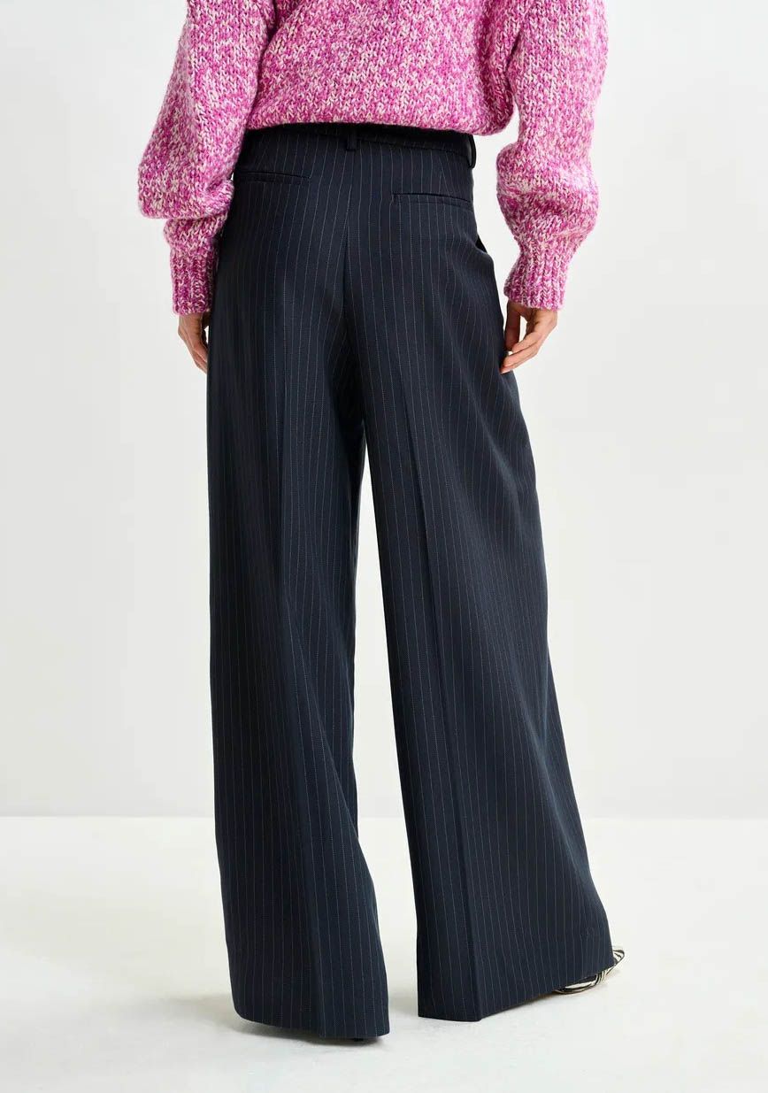 ESSENTIEL ANTWERP WIJDE PANTALON