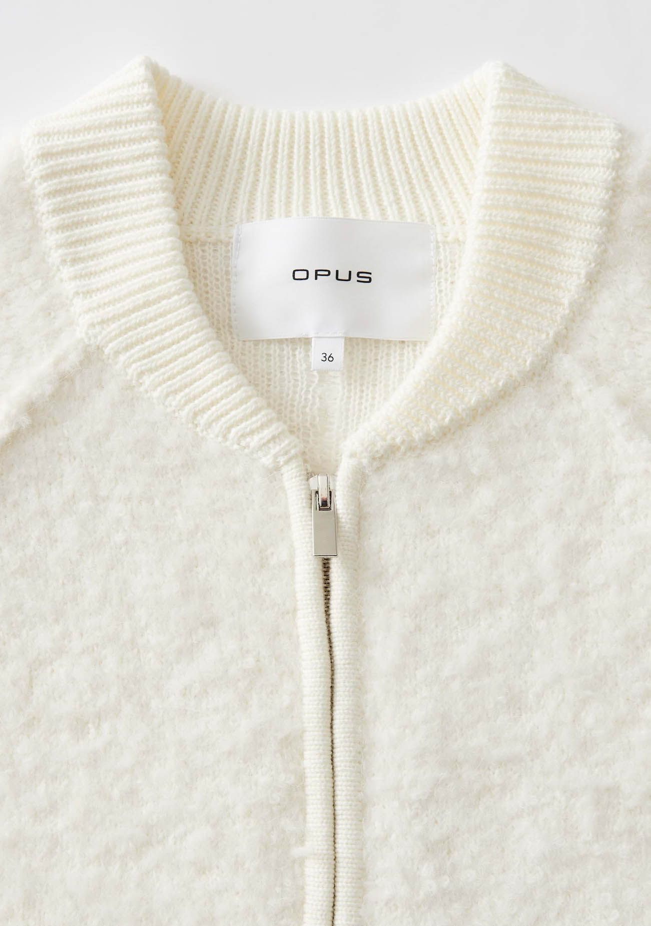 OPUS VEST