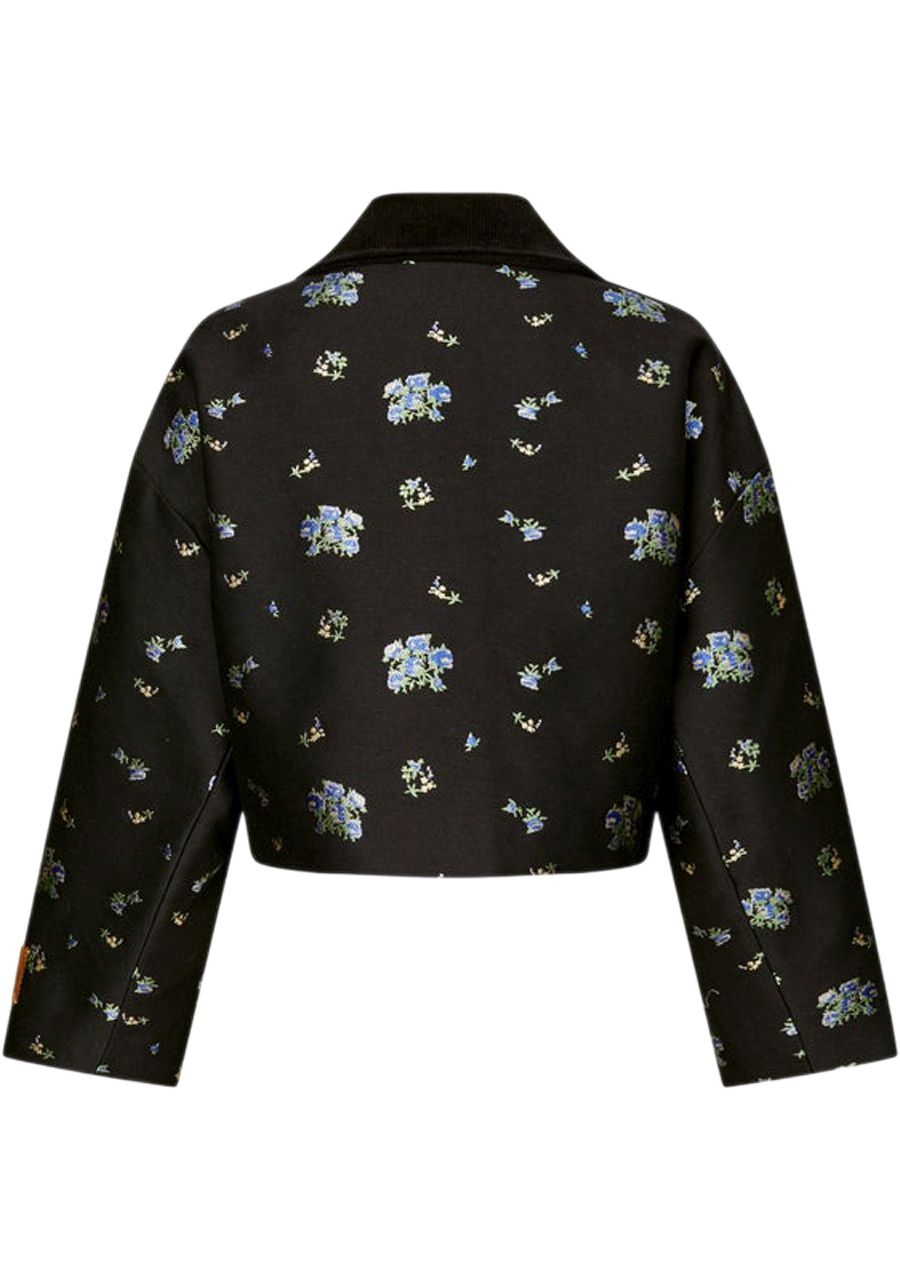 BAUM UND PFERDGARTEN JASJE