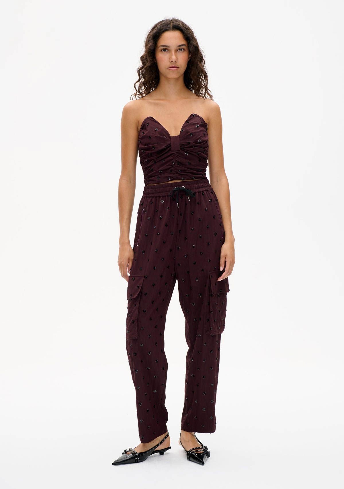 BAUM UND PFERDGARTEN CARGO