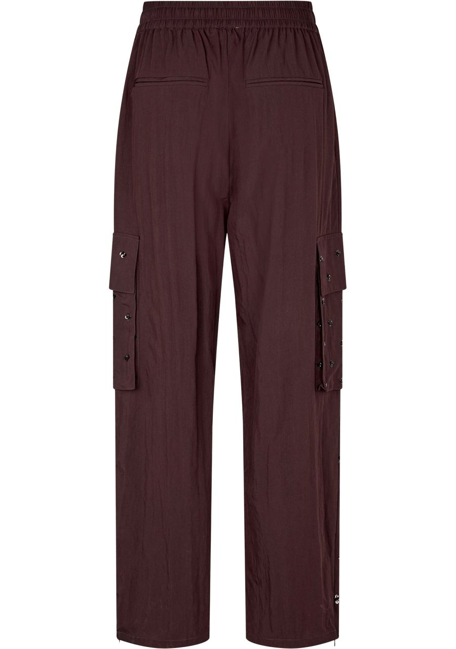 BAUM UND PFERDGARTEN CARGO