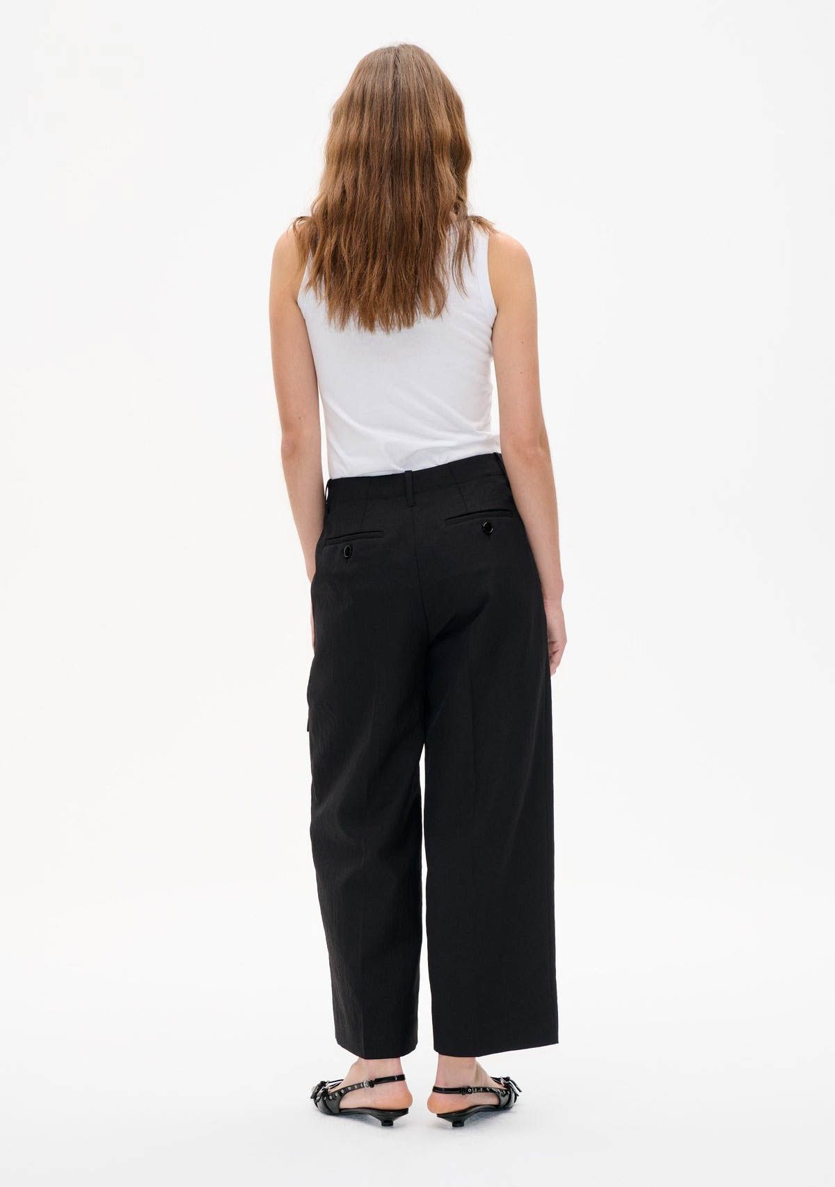 BAUM UND PFERDGARTEN CARGO