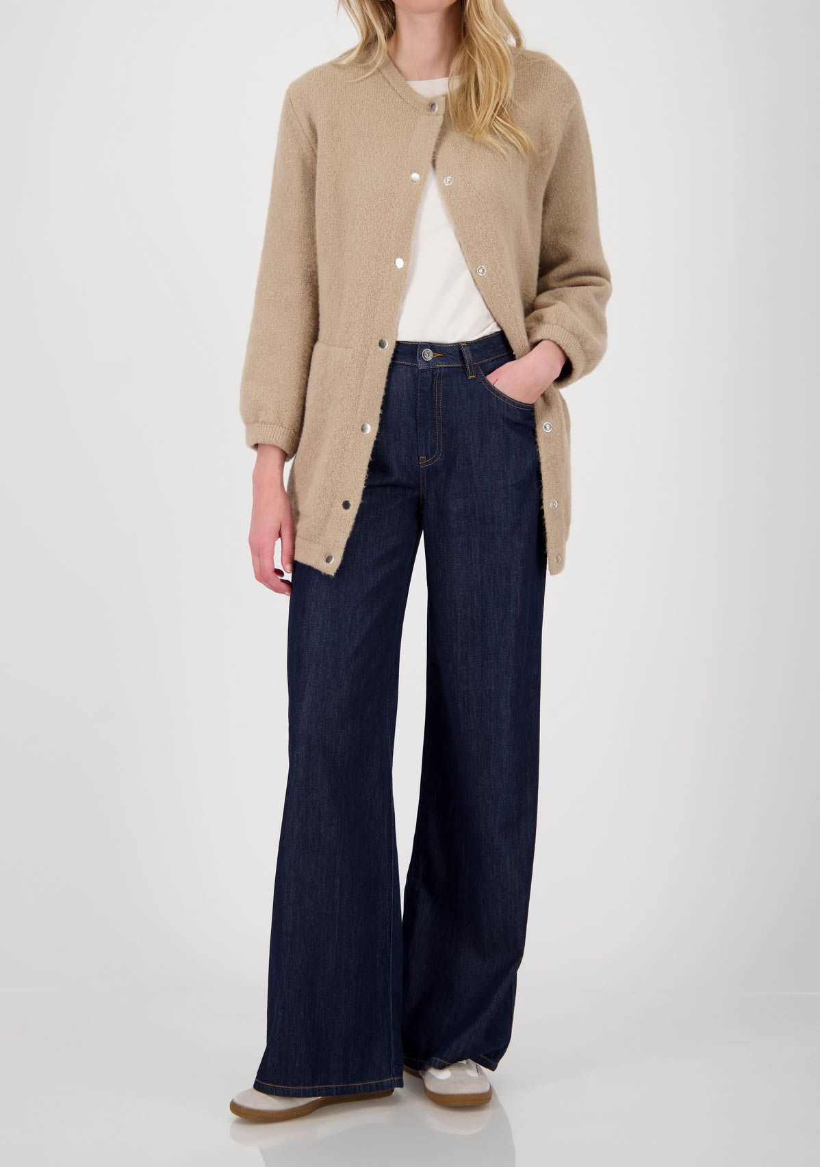 MONARI VEST