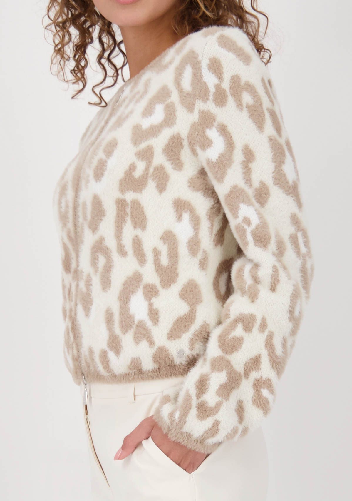 MONARI VEST