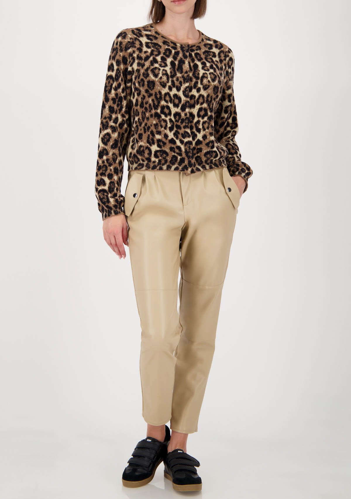 MONARI VEST