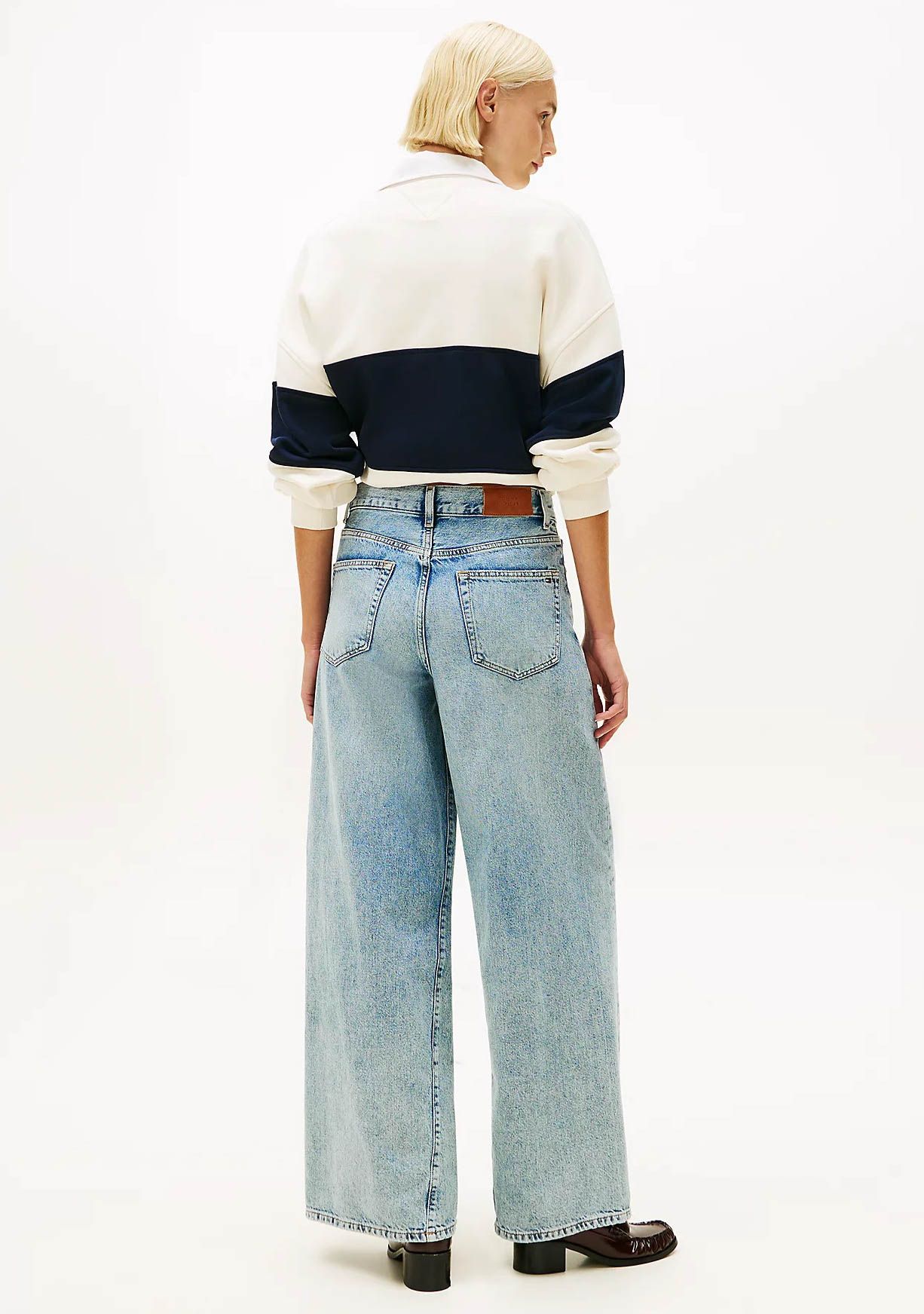 TOMMY HILFIGER JEANS