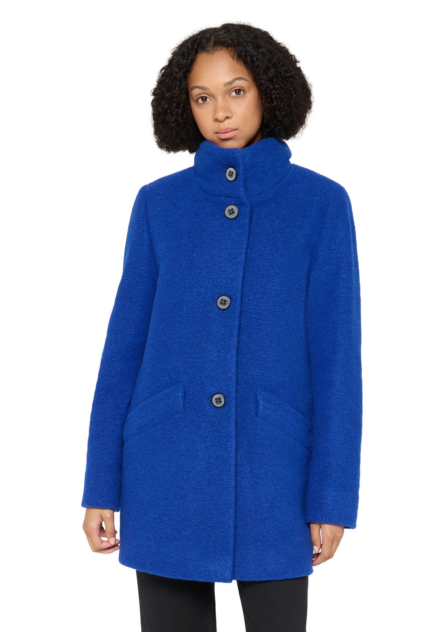 AMBER AND JUNE MANTEL