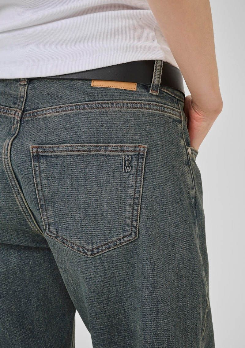 MY ESSENTIAL WARDROBE JEANS