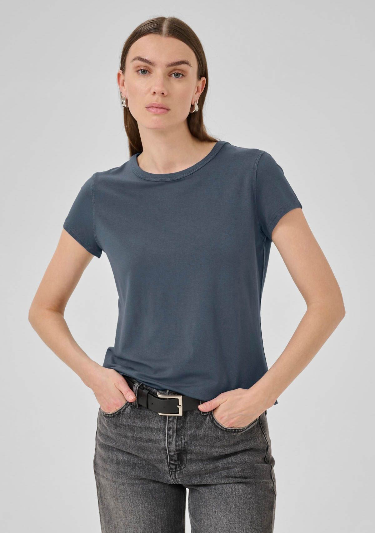 MY ESSENTIAL WARDROBE SHIRT
