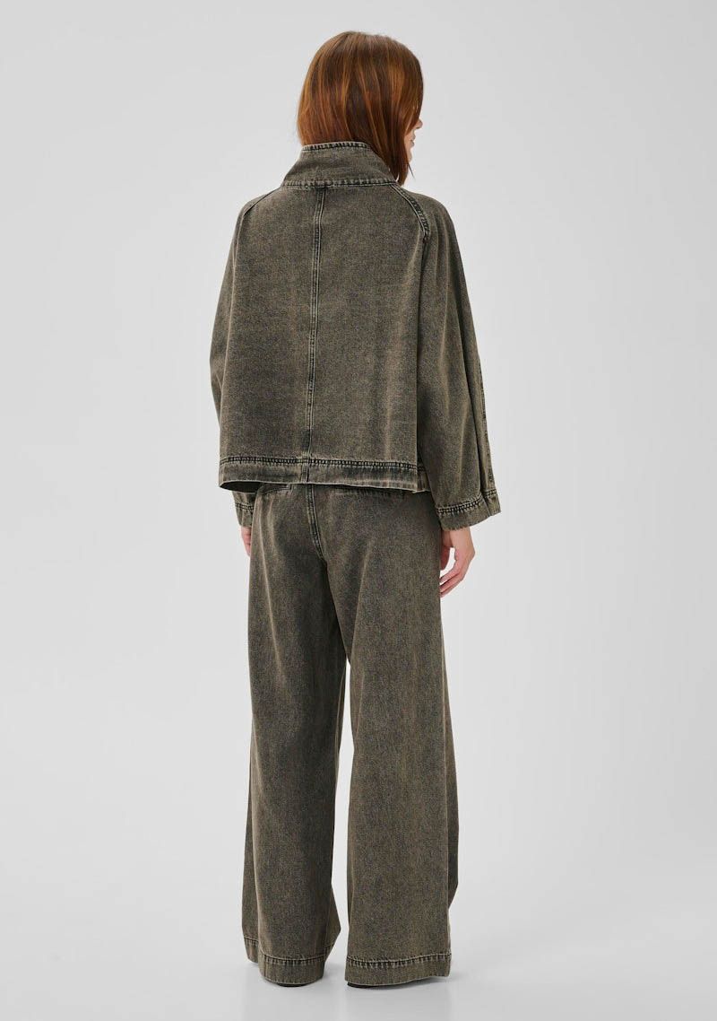 MY ESSENTIAL WARDROBE DENIMJACK
