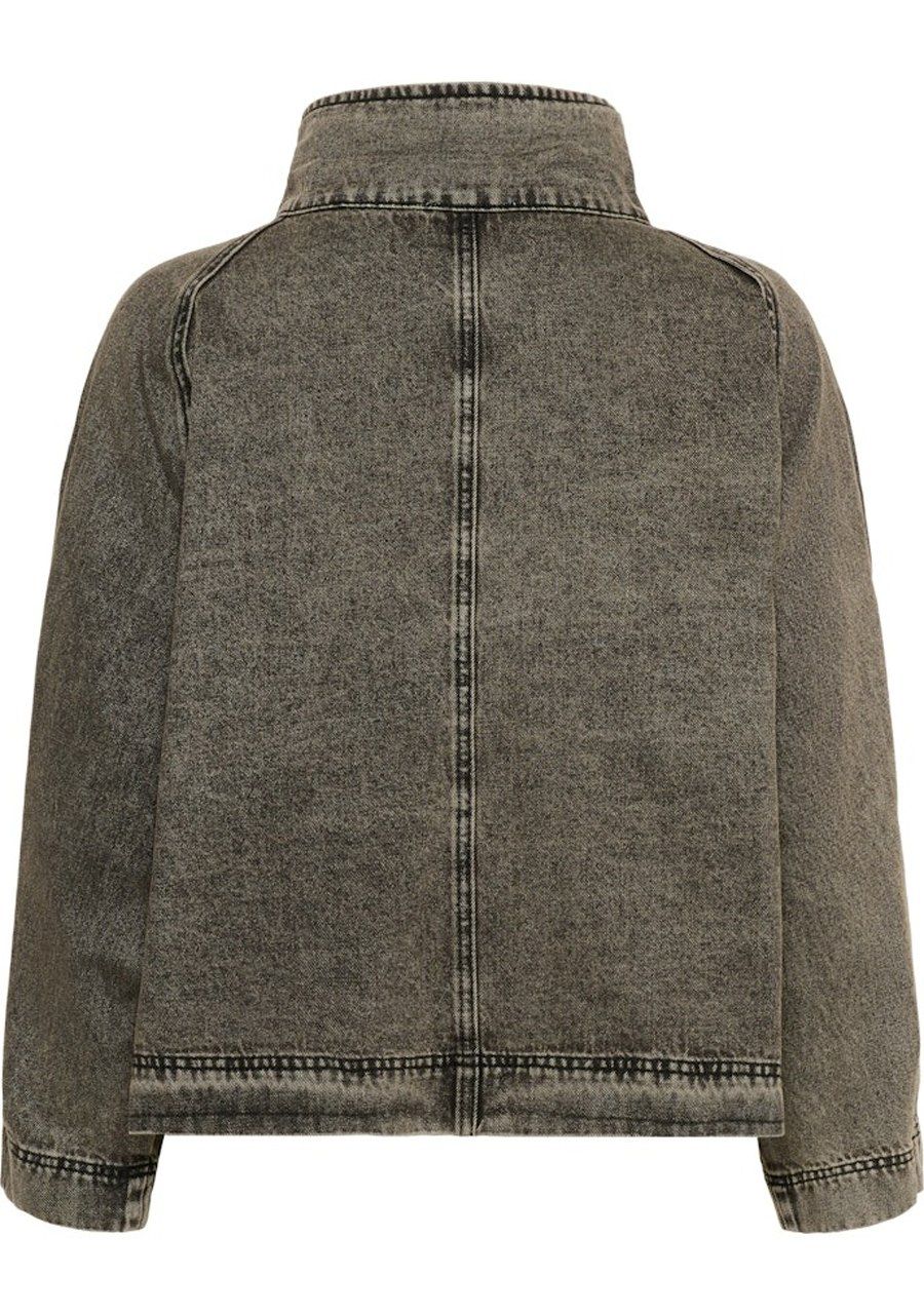 MY ESSENTIAL WARDROBE DENIMJACK