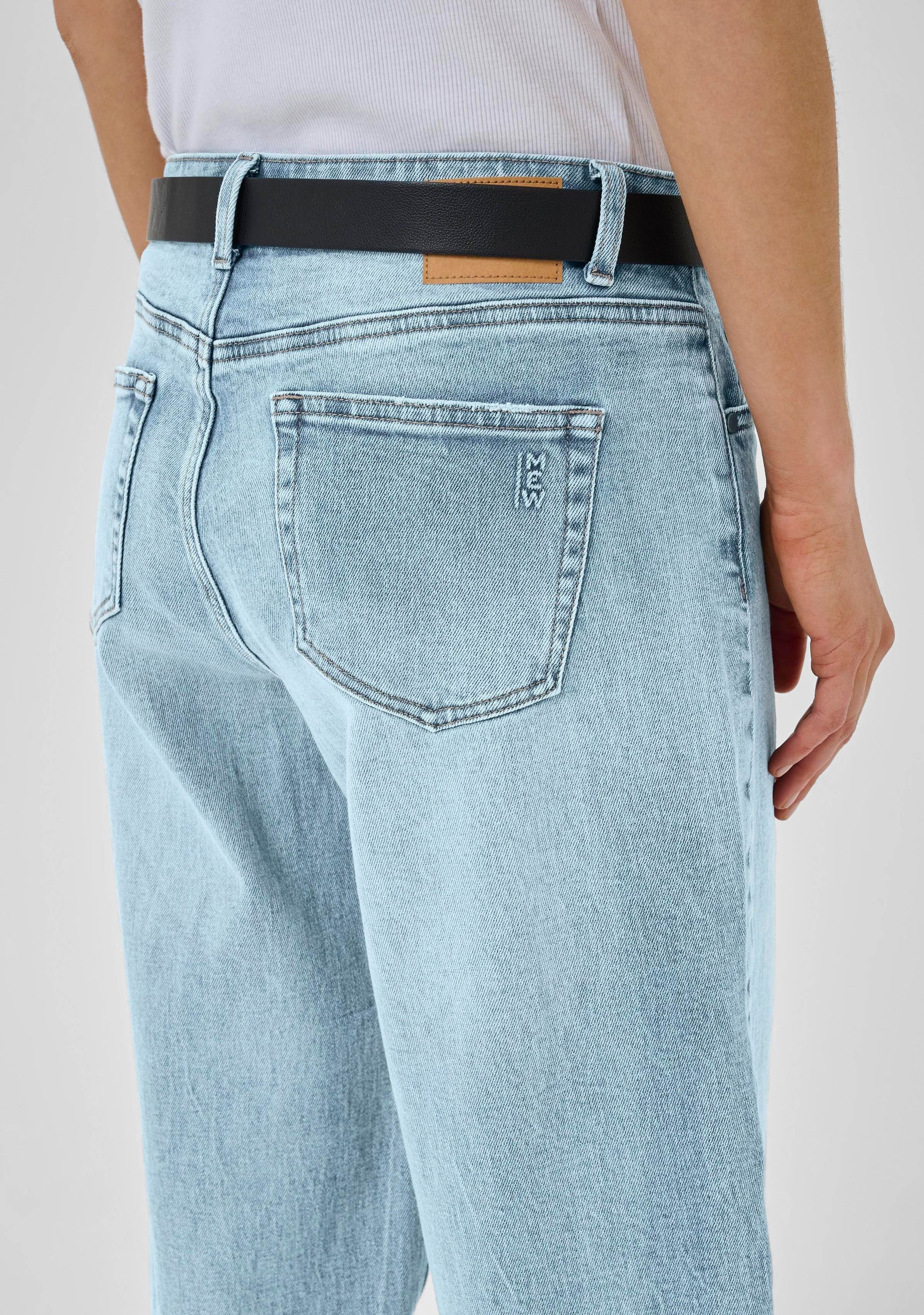 MY ESSENTIAL WARDROBE JEANS
