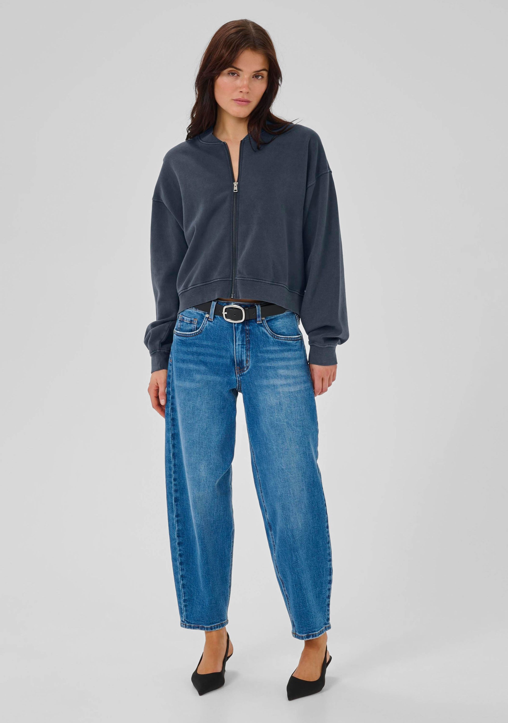 MY ESSENTIAL WARDROBE SWEATER