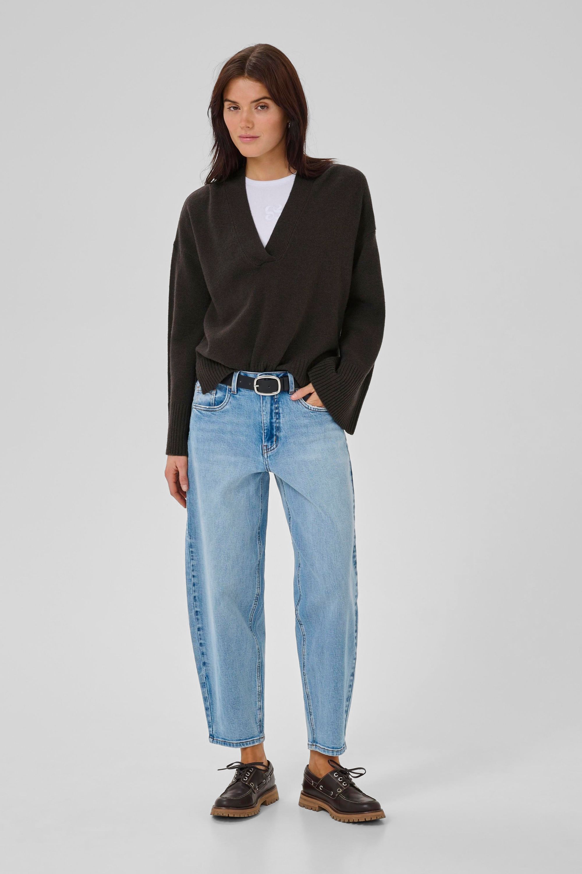 MY ESSENTIAL WARDROBE TRUI