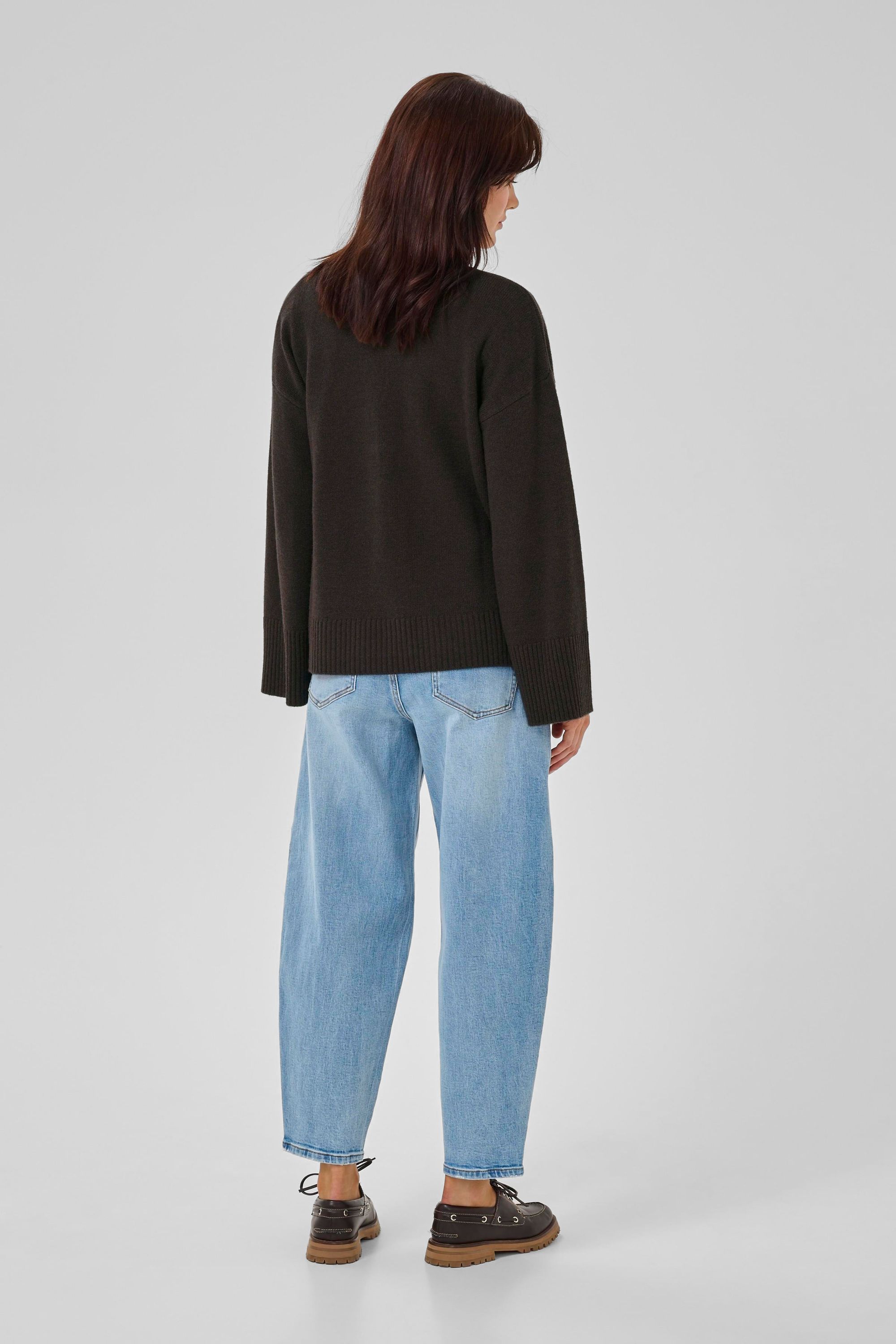 MY ESSENTIAL WARDROBE TRUI