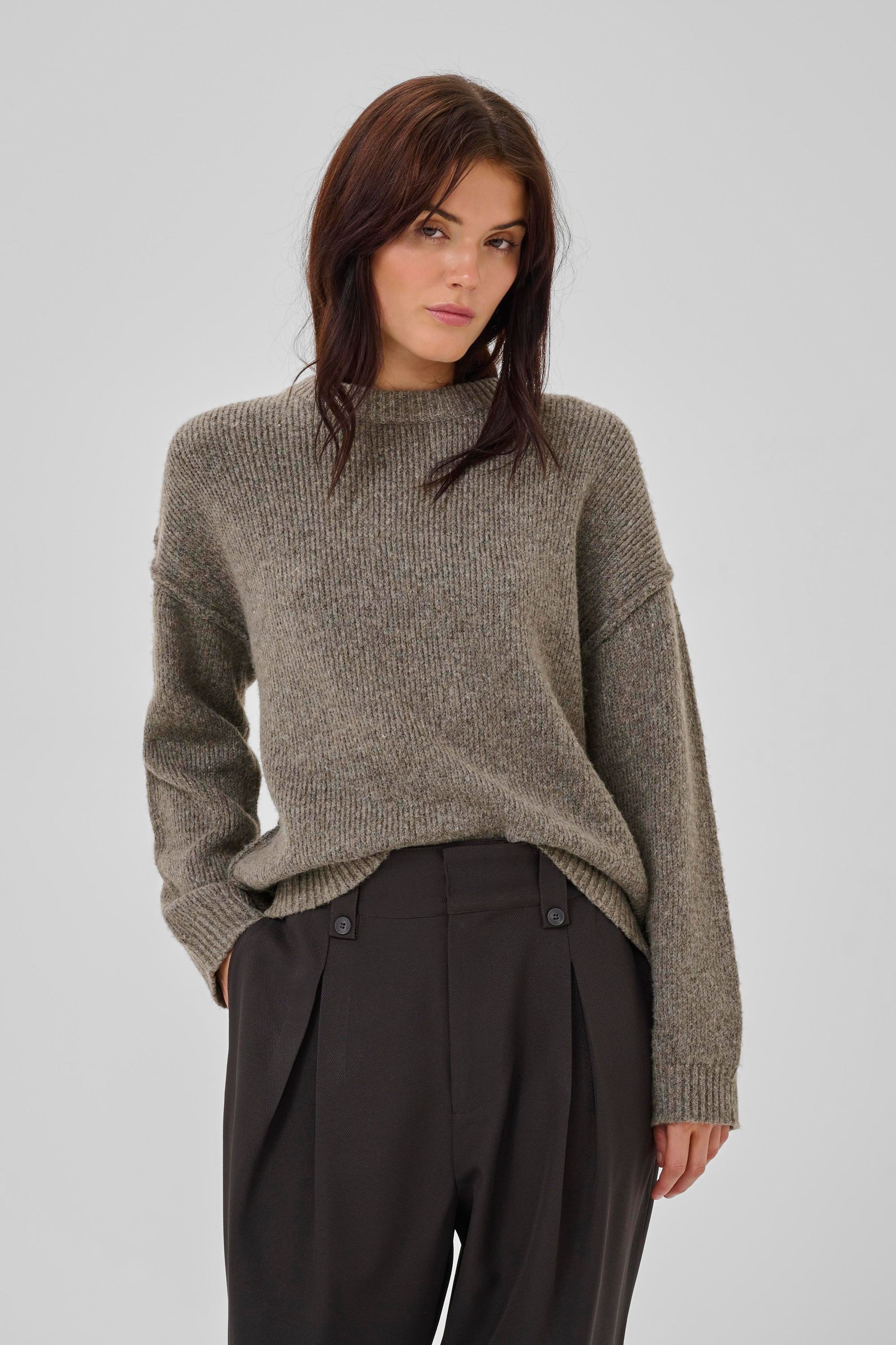 MY ESSENTIAL WARDROBE TRUI