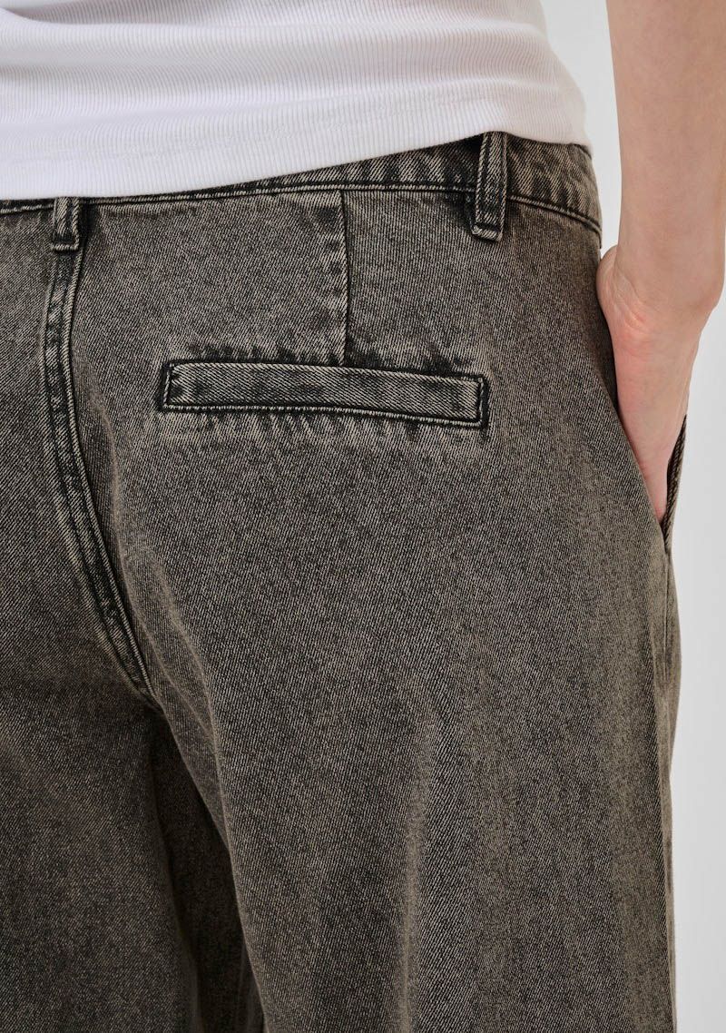 MY ESSENTIAL WARDROBE JEANS