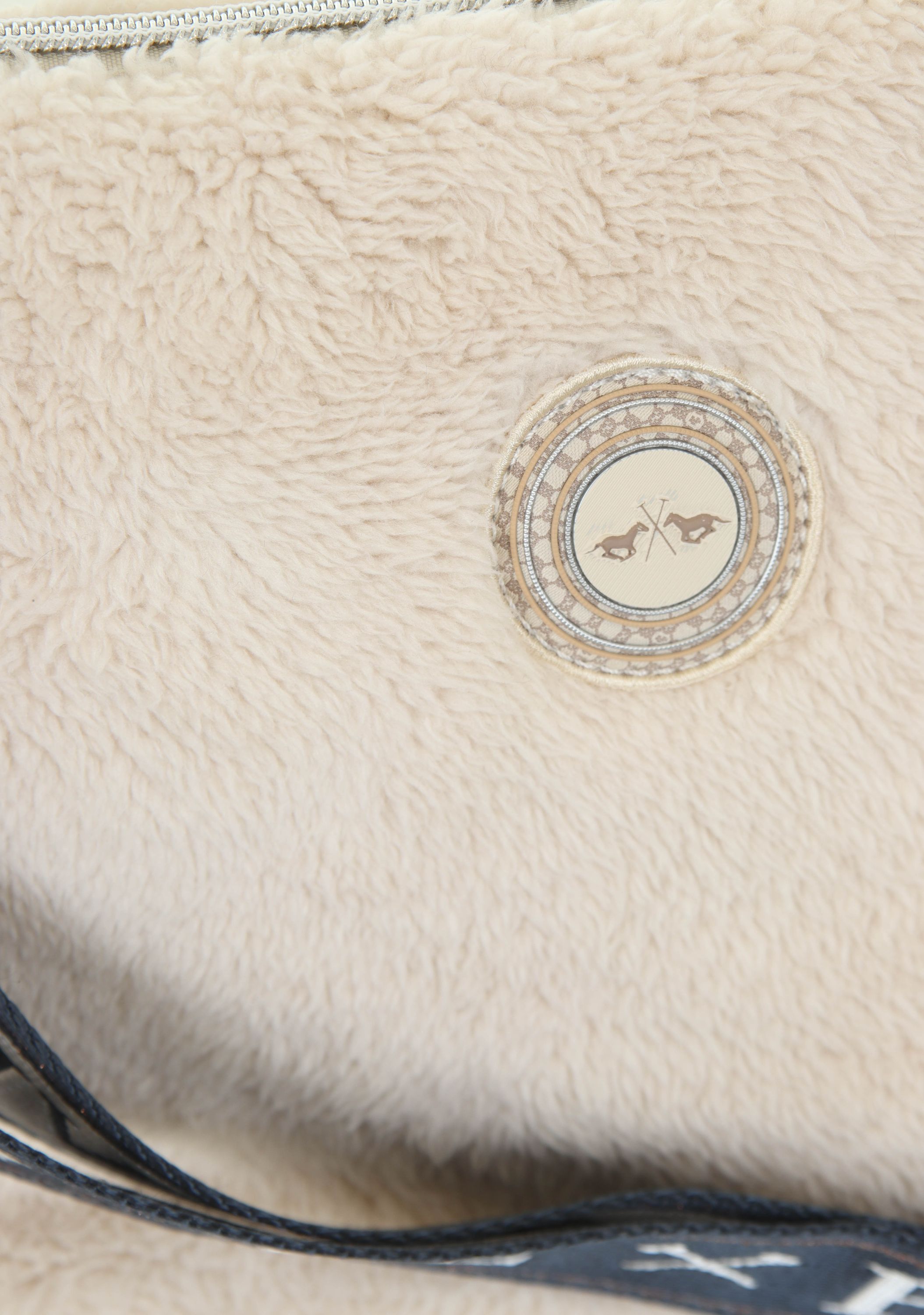 H.V. POLO TAS
