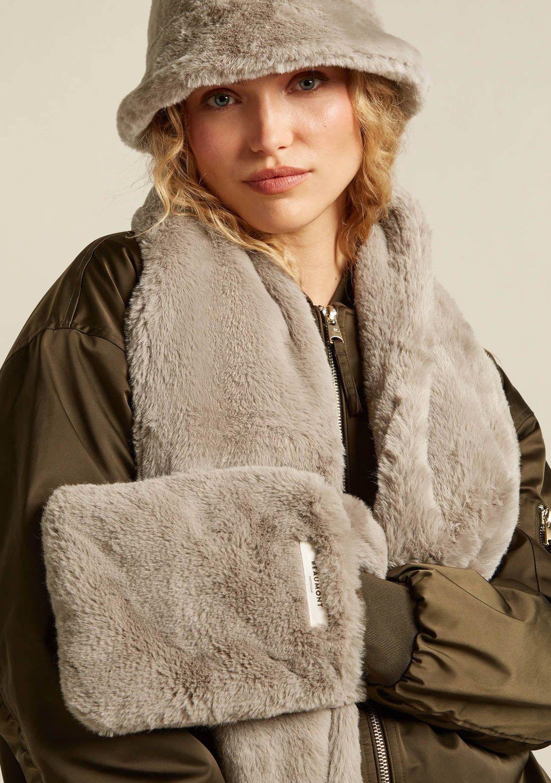 BEAUMONT SJAAL BEAUMONT SJAAL